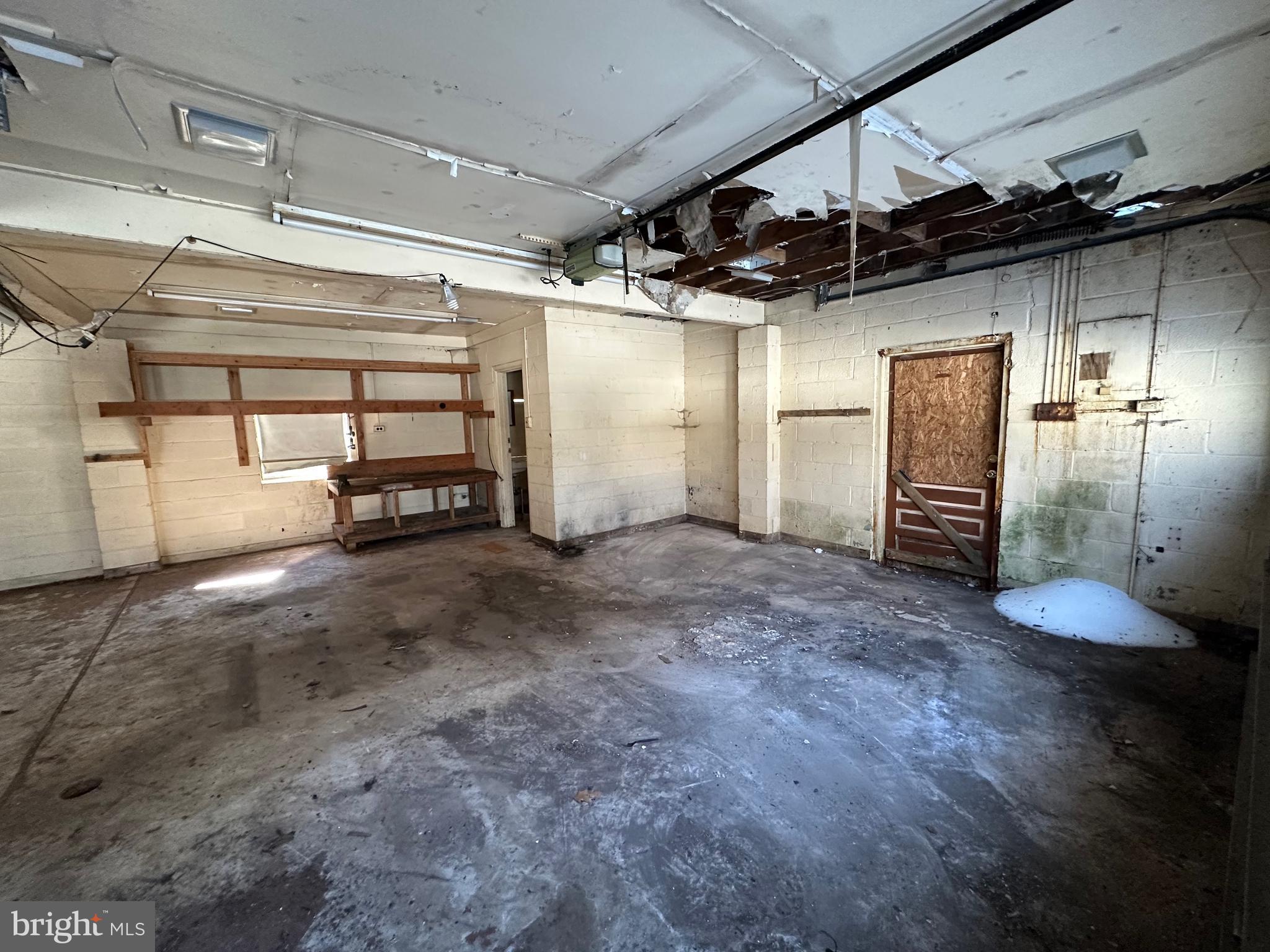 CURRAN TERRACE - Residential