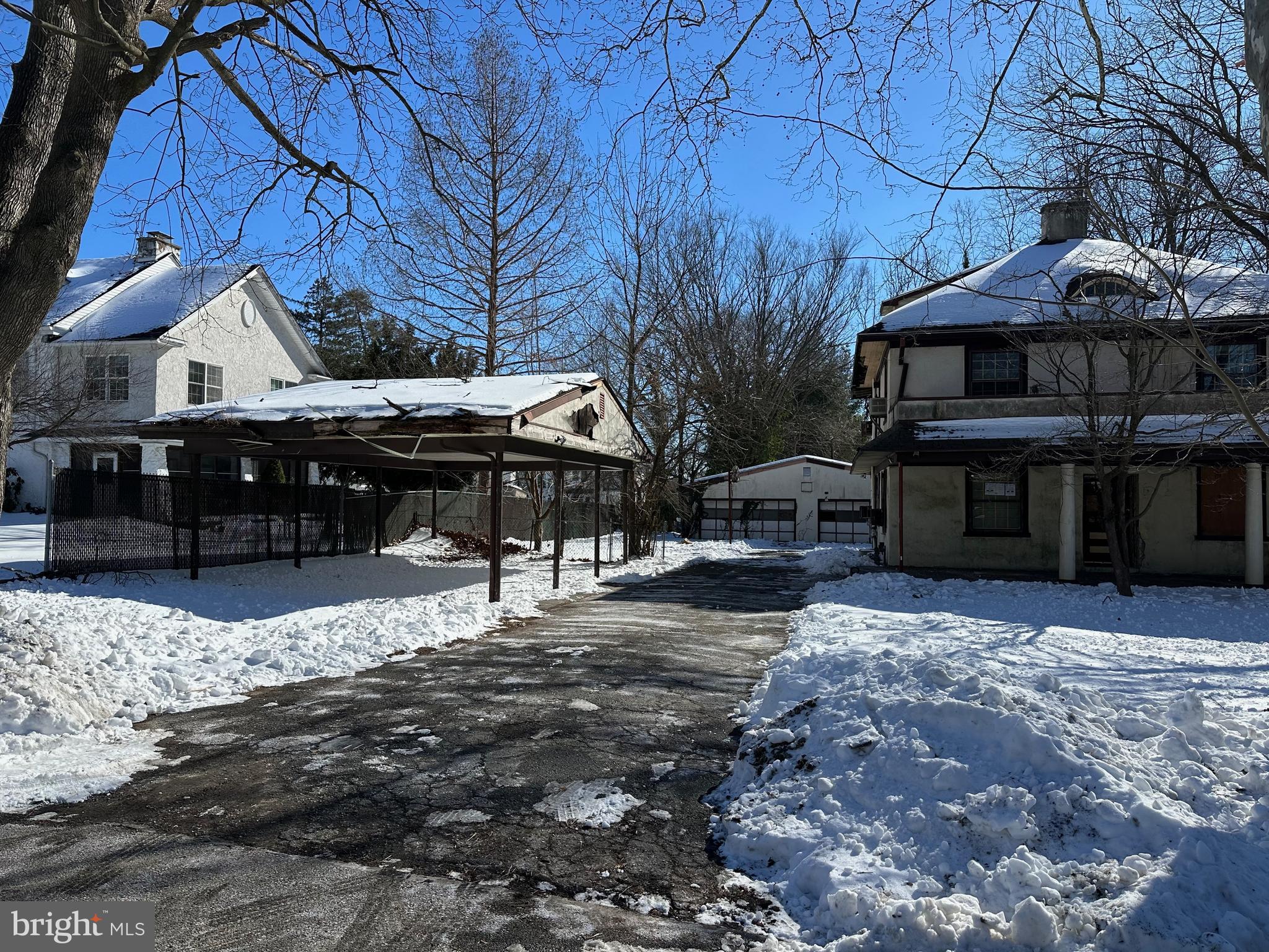 CURRAN TERRACE - Residential