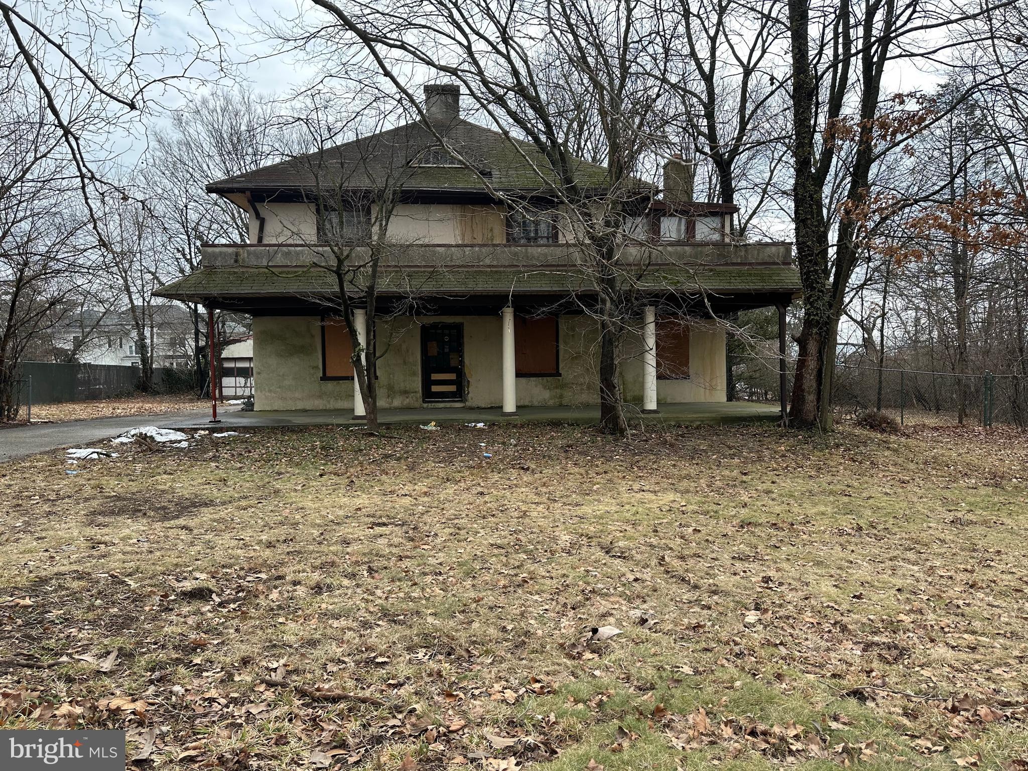 CURRAN TERRACE - Residential