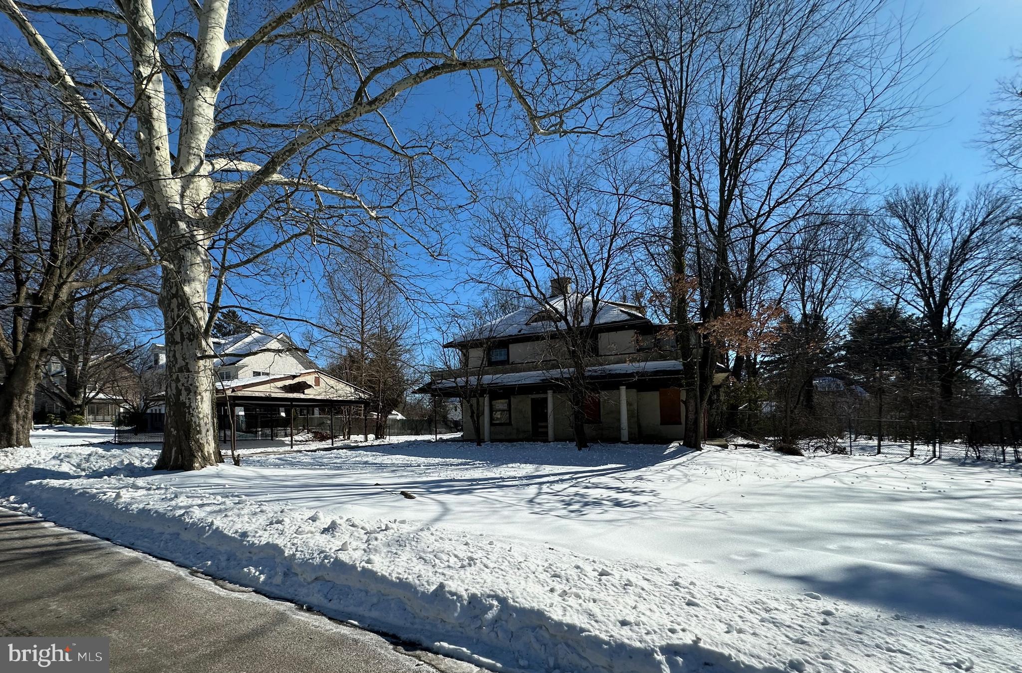 CURRAN TERRACE - Residential