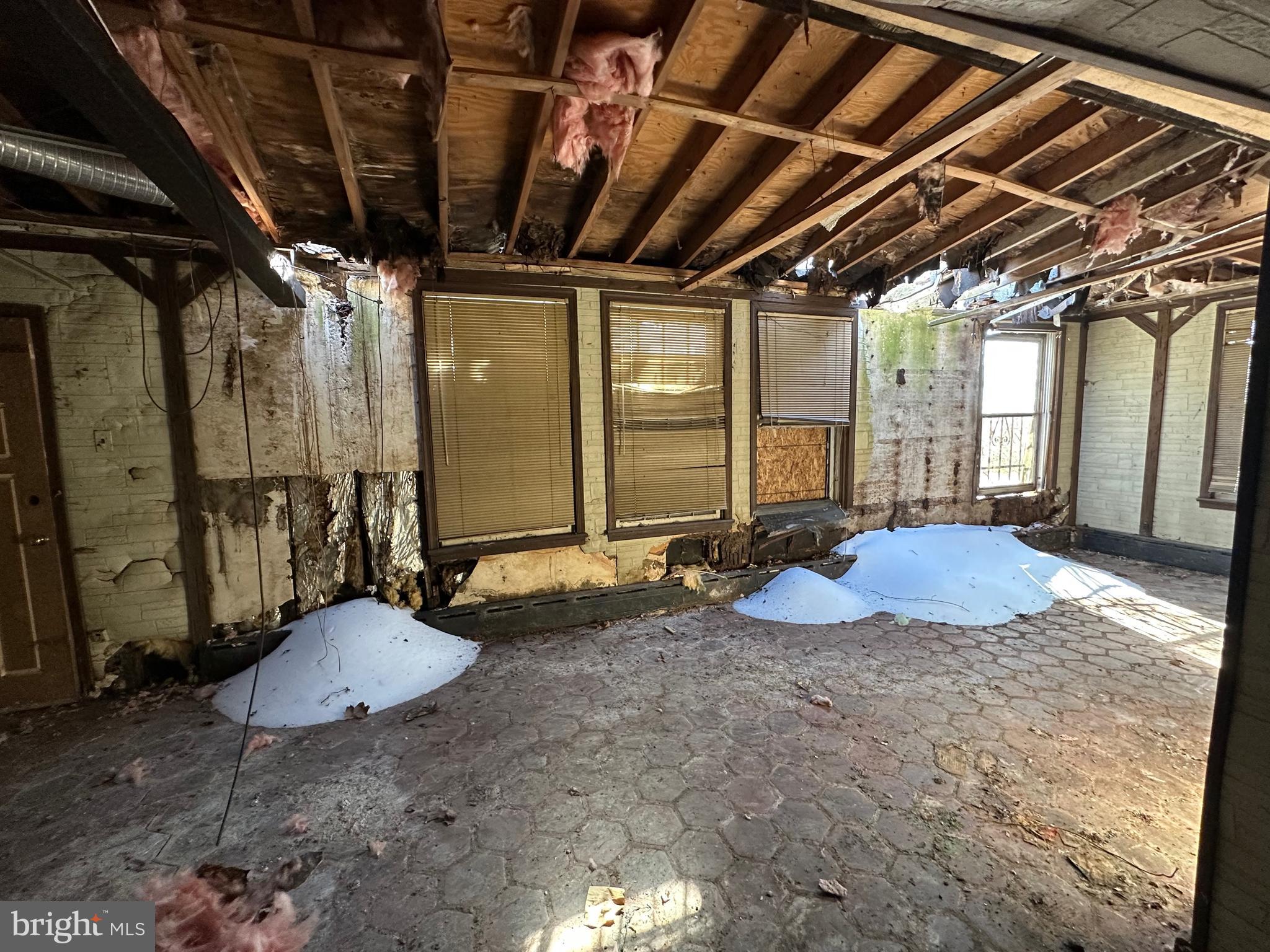 CURRAN TERRACE - Residential