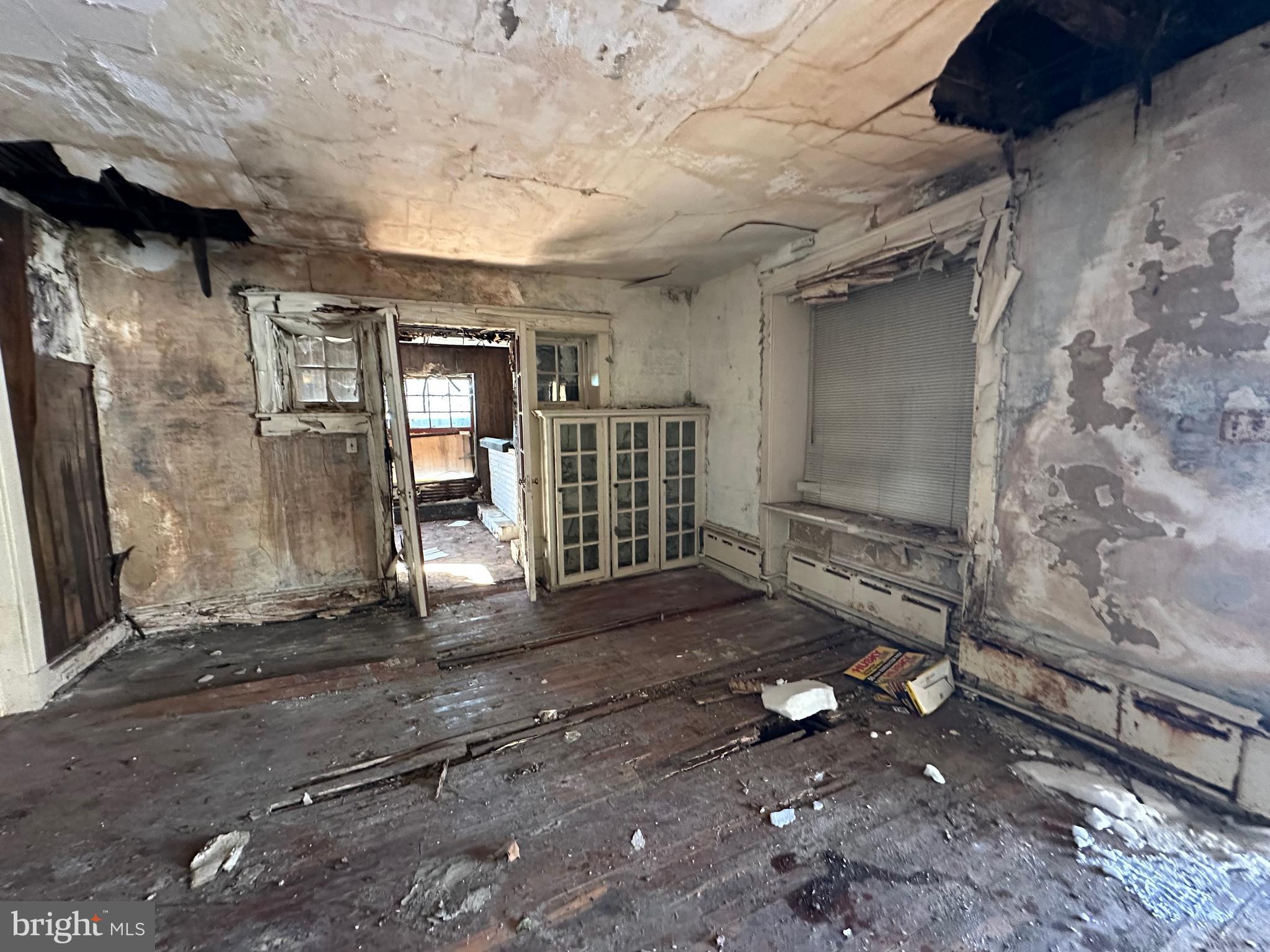 CURRAN TERRACE - Residential