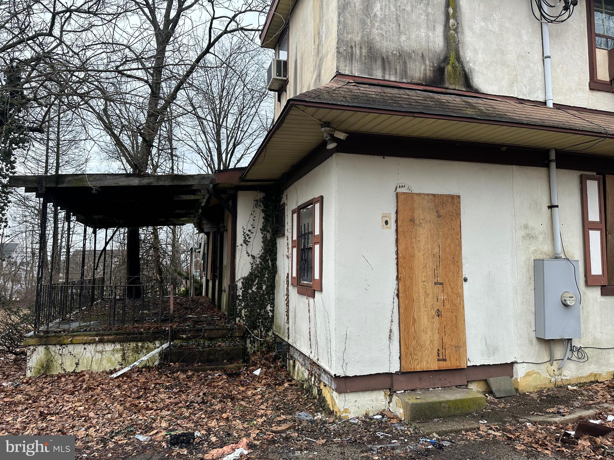 CURRAN TERRACE - Residential