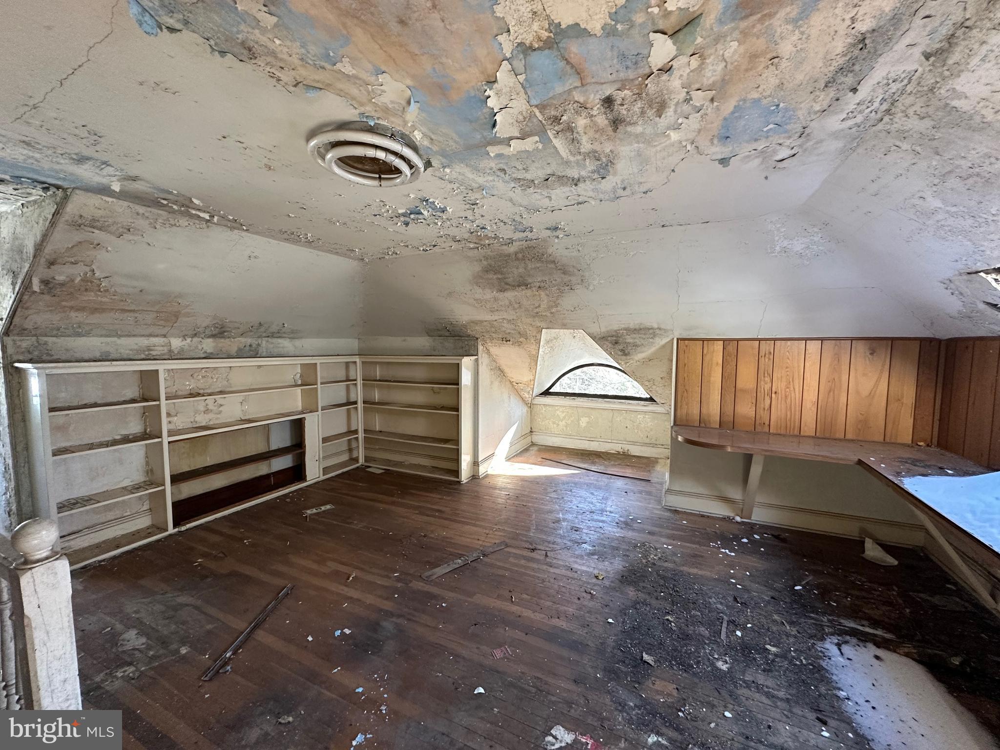 CURRAN TERRACE - Residential