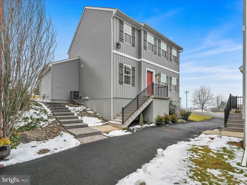 Photo of 1 Rothenburg Way, Reinholds, PA 17569 (MLS # PALA2045374)