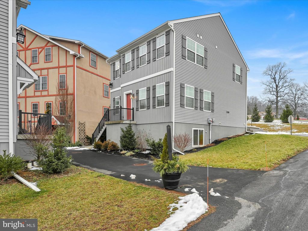 Photo of 1 Rothenburg Way, Reinholds, PA 17569 (MLS # PALA2045374)