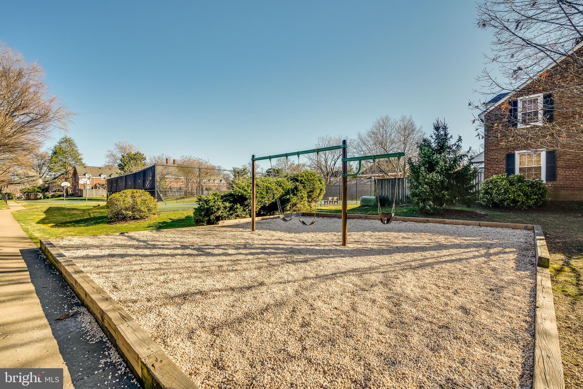 FAIRLINGTON - Residential