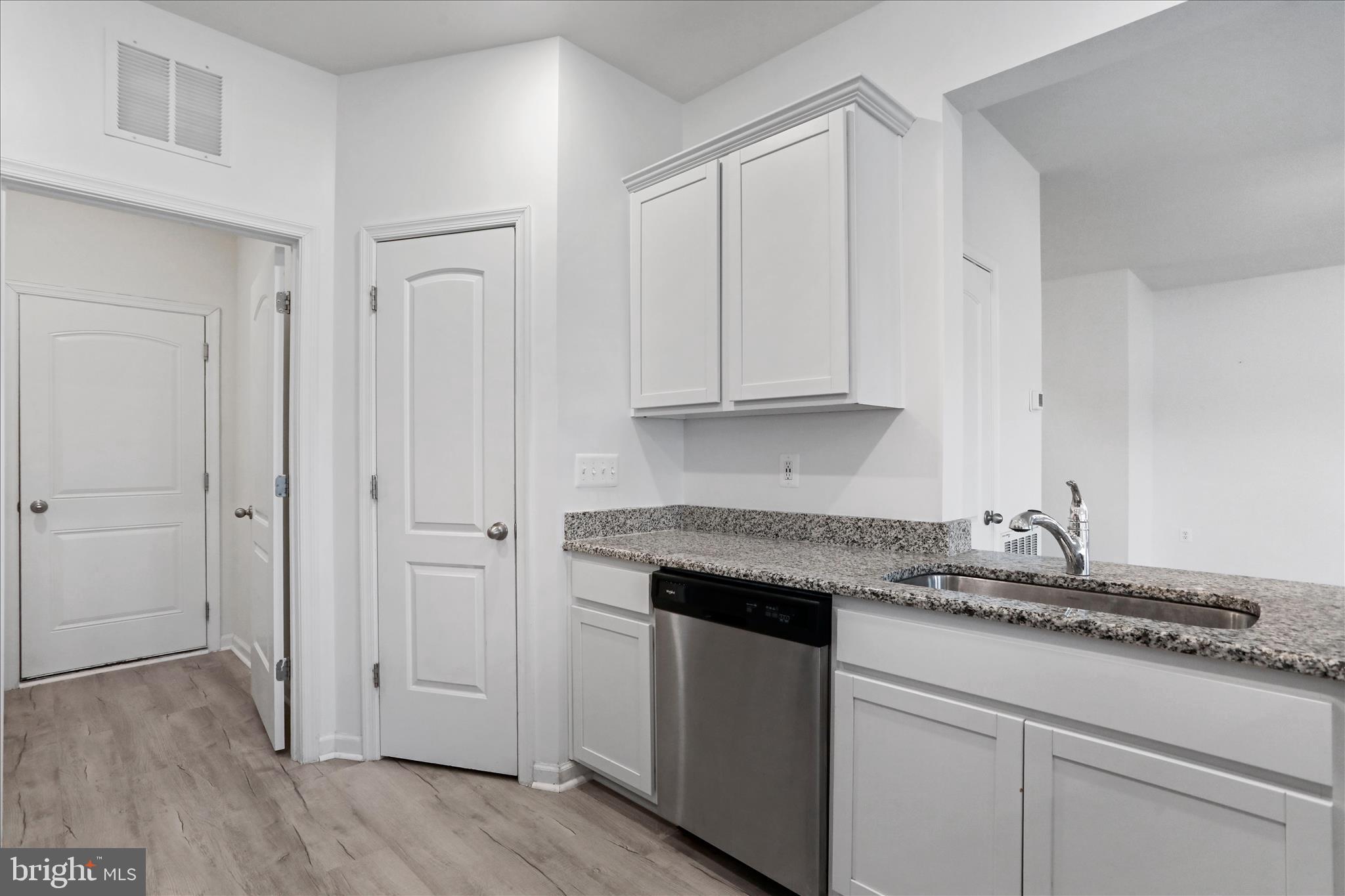 BROOKFIELD ON THE POTOMAC - Residential