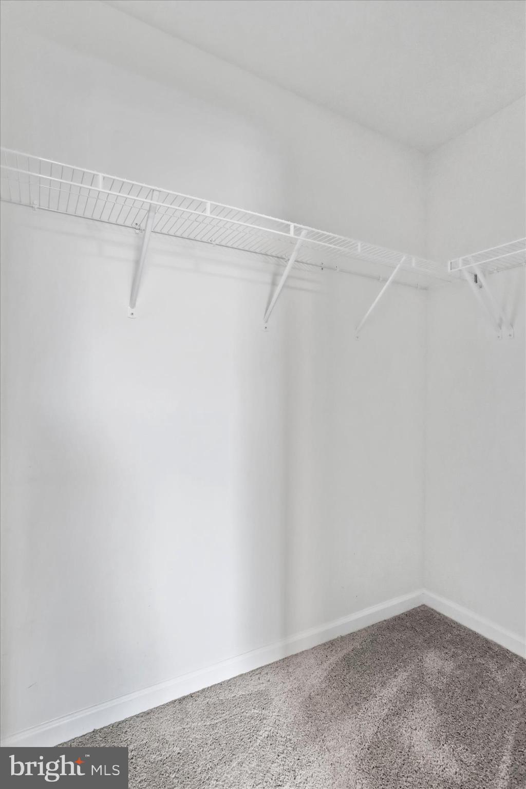 BROOKFIELD ON THE POTOMAC - Residential