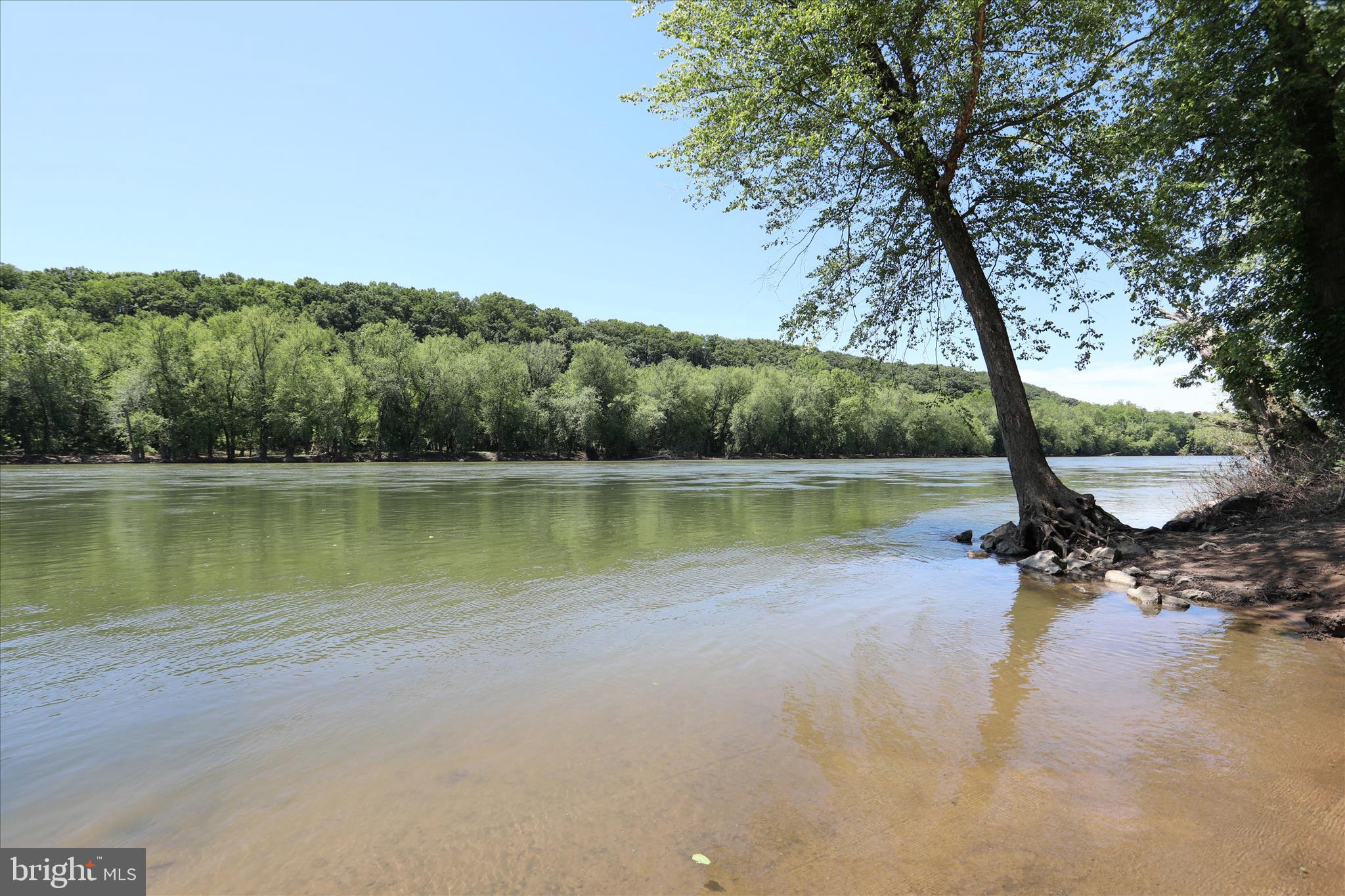 BROOKFIELD ON THE POTOMAC - Residential