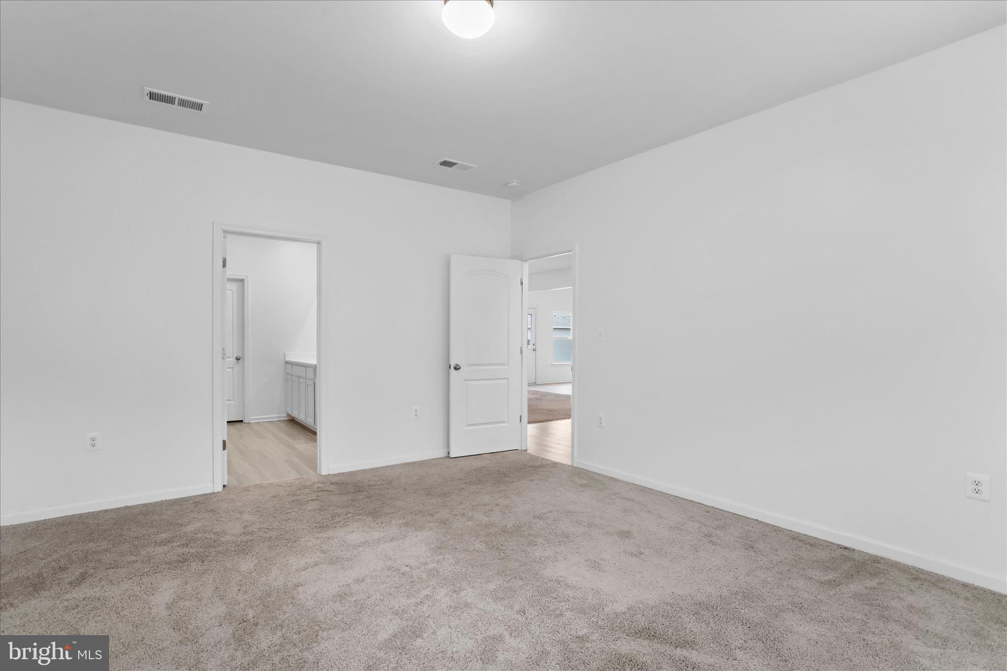 BROOKFIELD ON THE POTOMAC - Residential