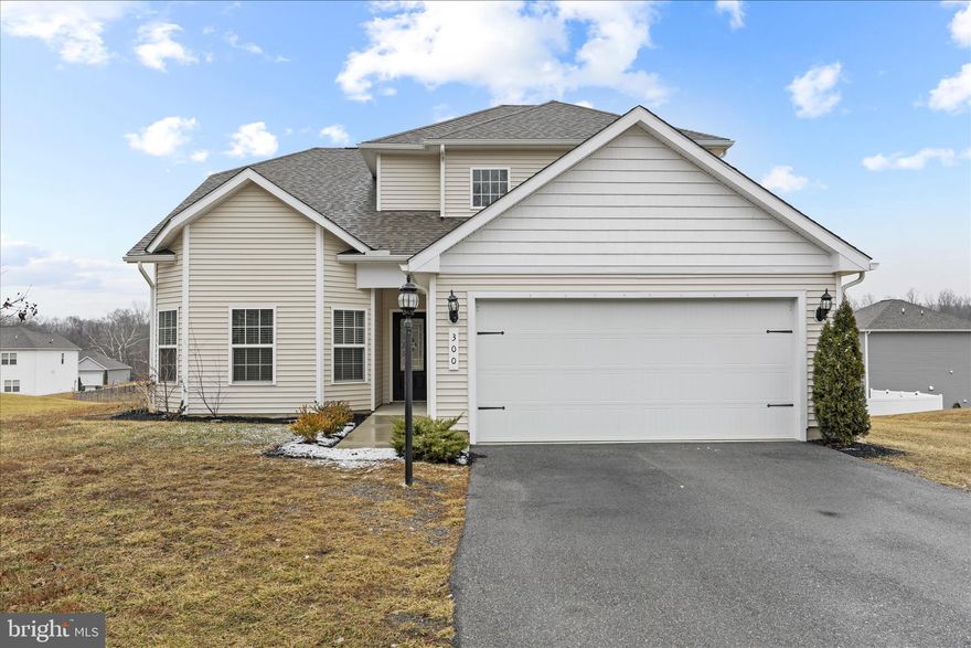 *Professional Photos coming asap* **$5000 buyer closing cost credit offered**
 Must see this 4 BR, 2,5BA Home situated in desirable  Brookfield Subdivision offers which offers Private Potomac River Access with a boat ramp/12 acre picnic area and pavilions. Features the Primary Bedroom with full bathroom on the main level. Spacious family room with dining area; stainless appliances in the kitchen; walk out patio; 3 more bedrooms and full bath on the upper level. 2 Car garage and sits on a cul de sac. Great commuter location with access to I81.