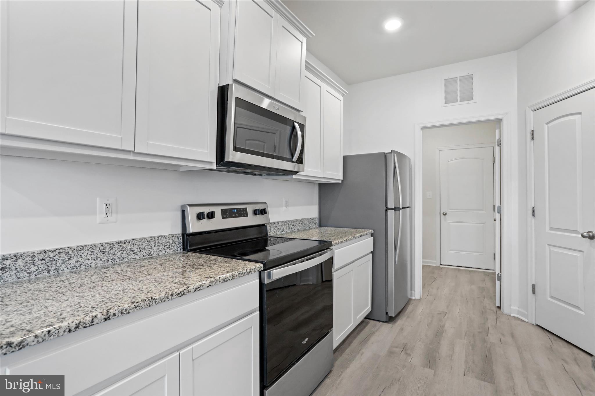 BROOKFIELD ON THE POTOMAC - Residential