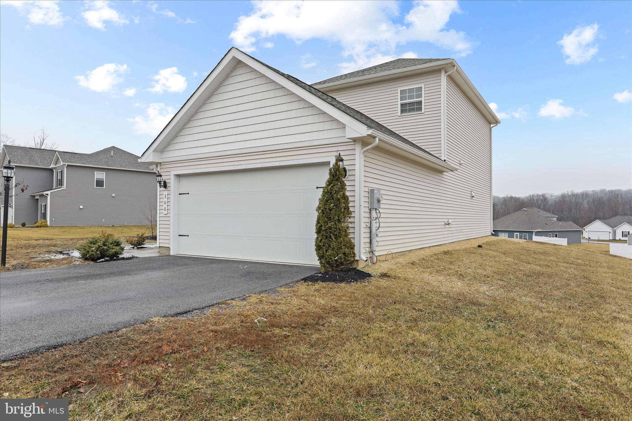 BROOKFIELD ON THE POTOMAC - Residential