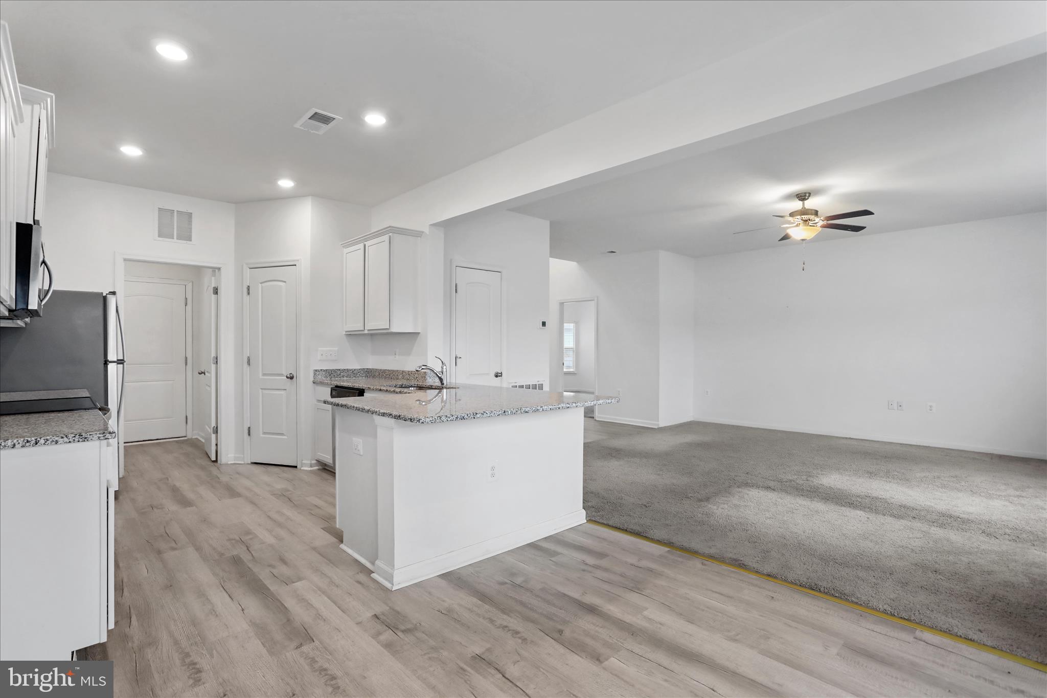 BROOKFIELD ON THE POTOMAC - Residential