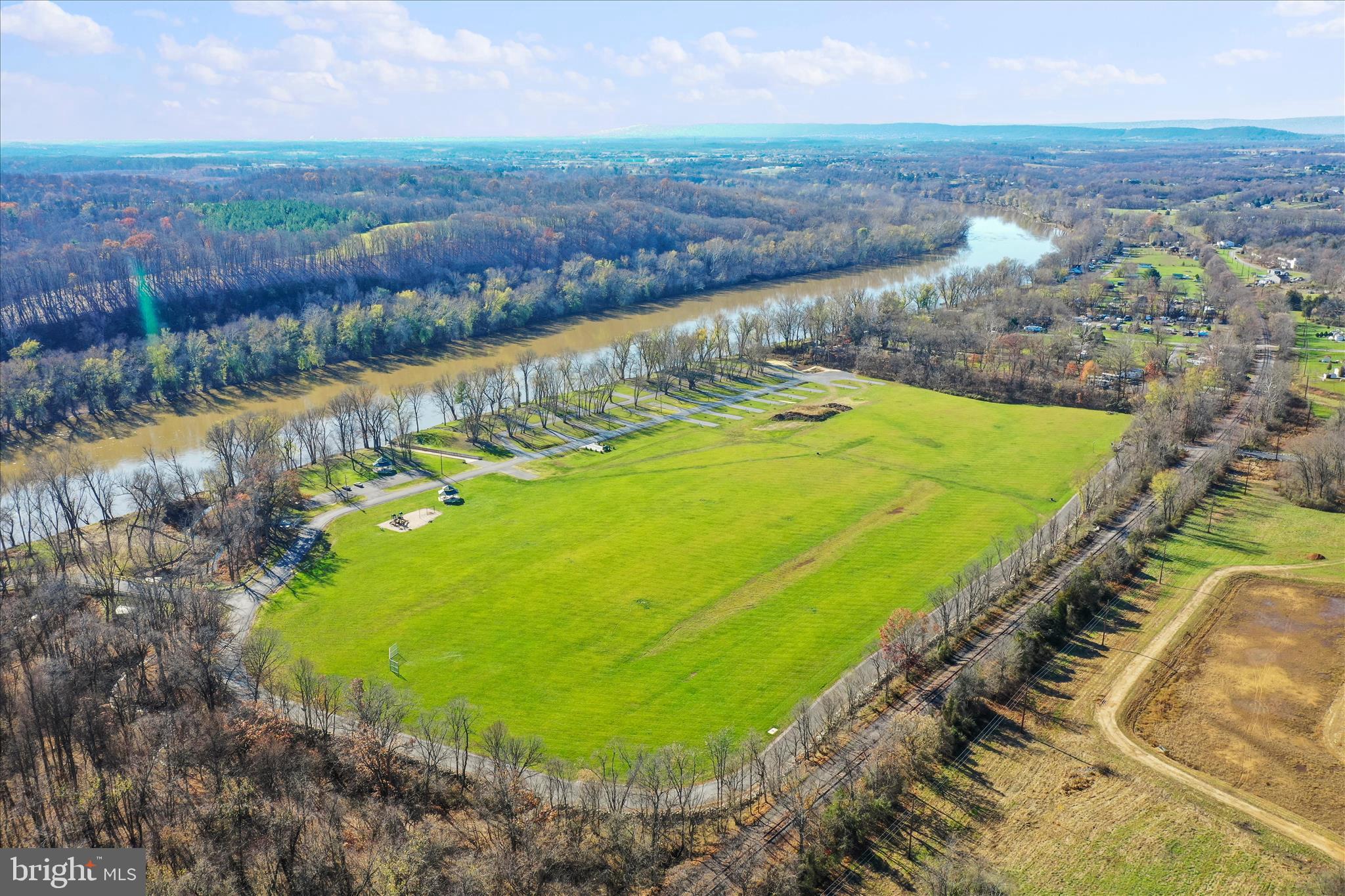 BROOKFIELD ON THE POTOMAC - Residential