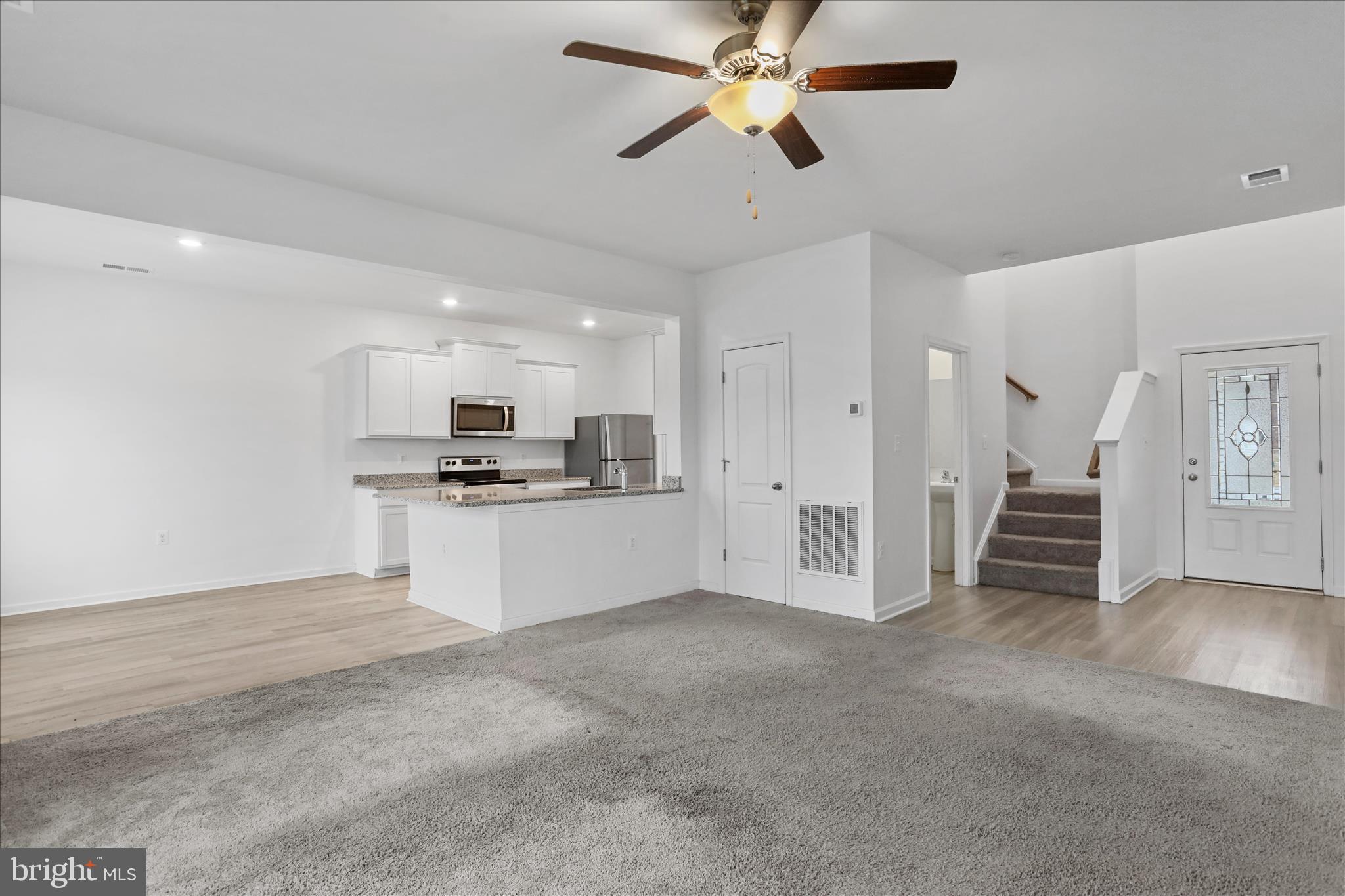 BROOKFIELD ON THE POTOMAC - Residential