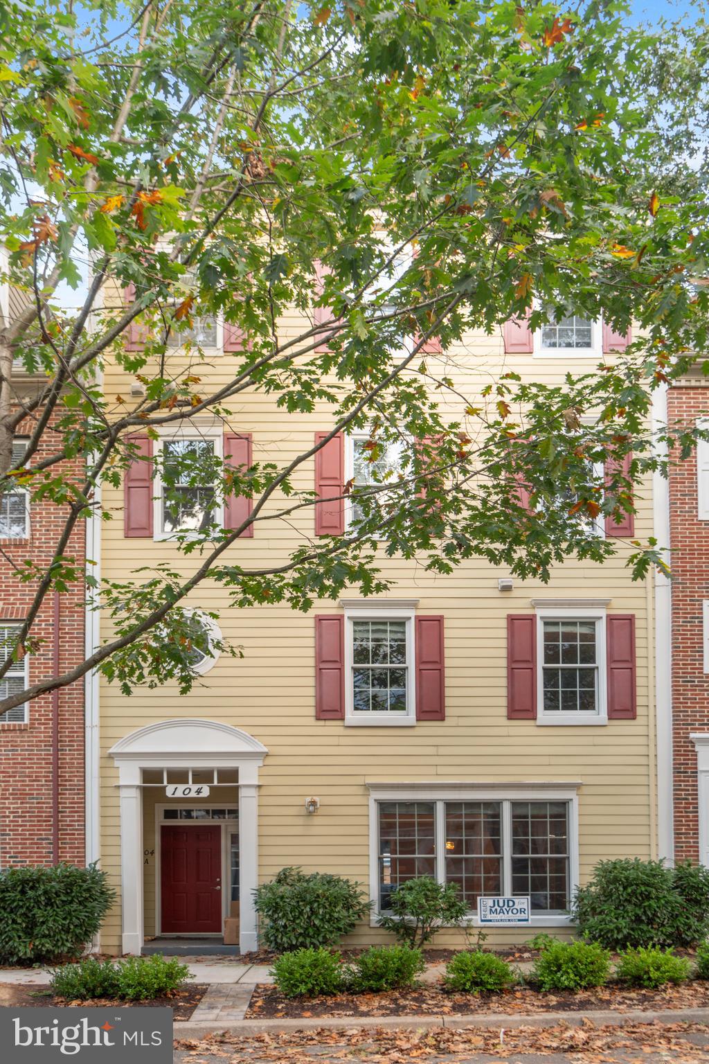 KENTLANDS - Residential