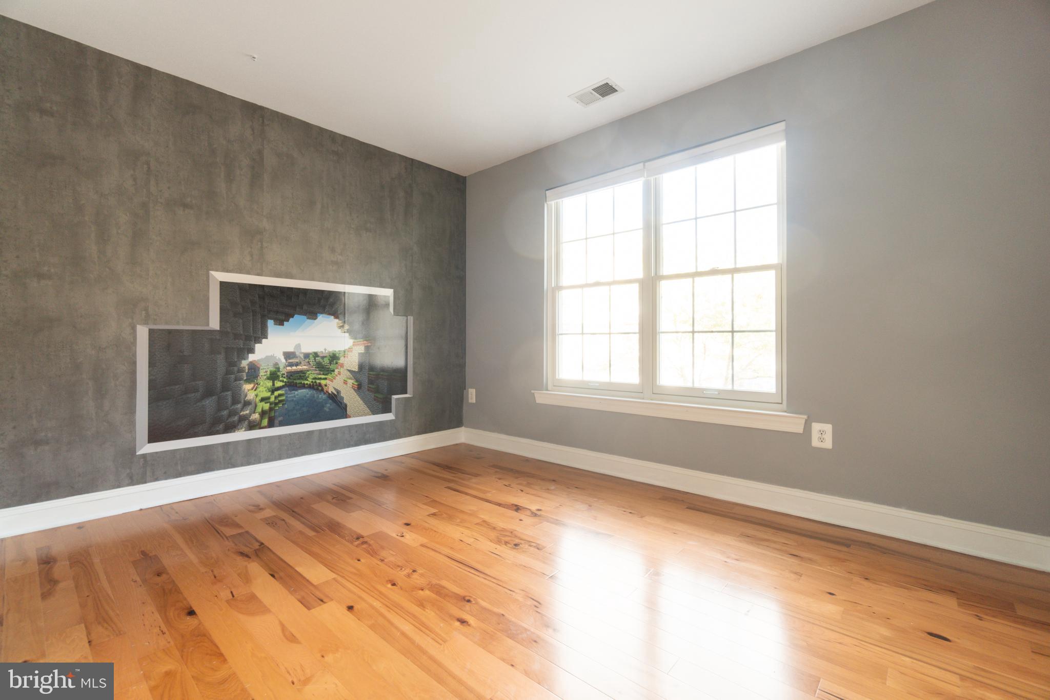 KENTLANDS - Residential