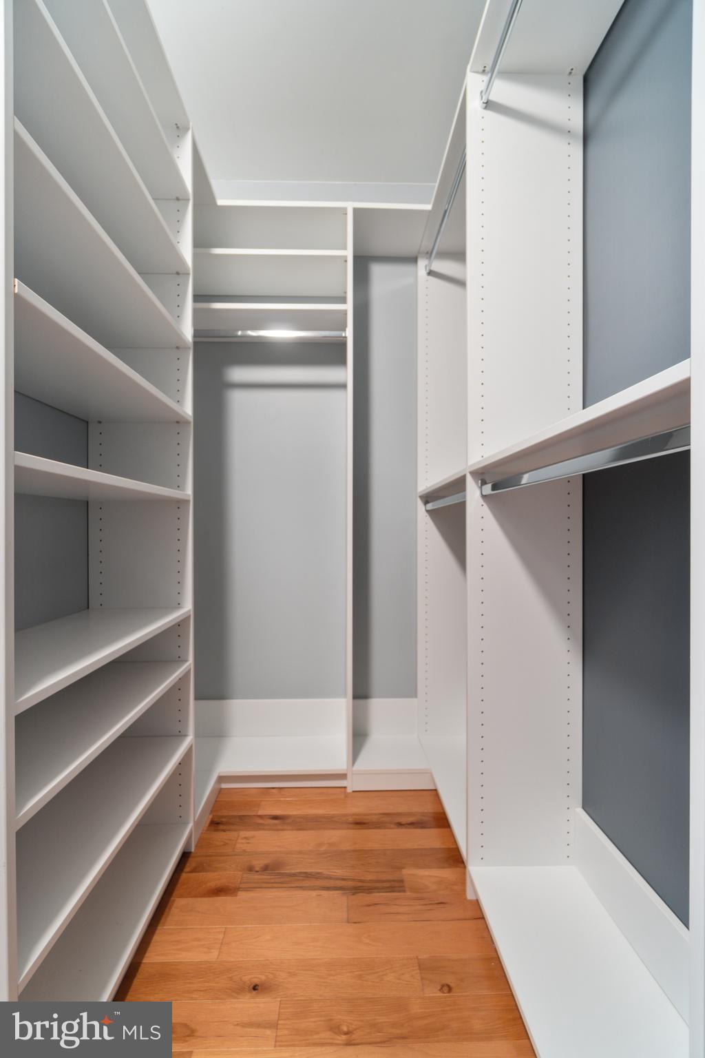 KENTLANDS - Residential