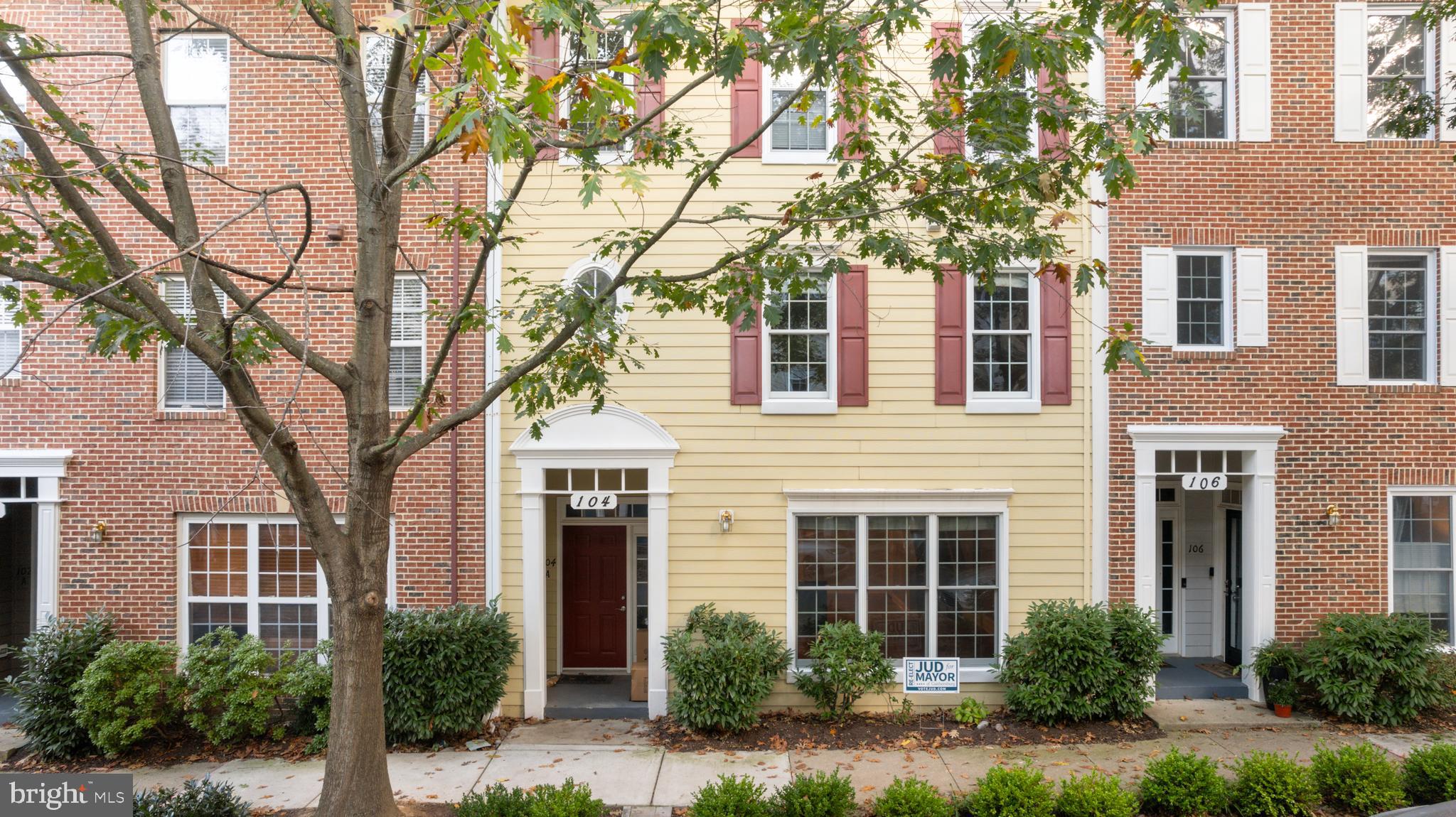 KENTLANDS - Residential