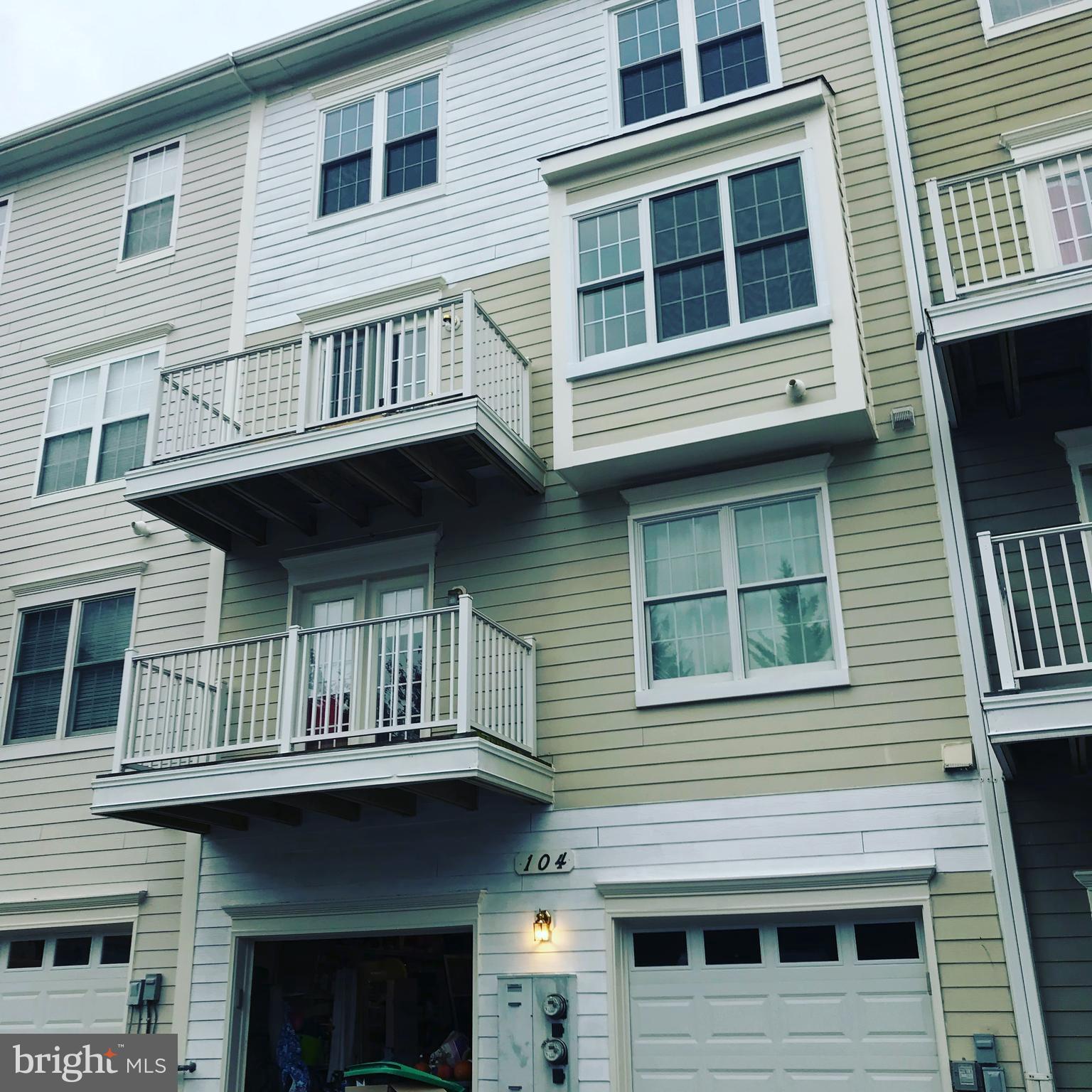 KENTLANDS - Residential