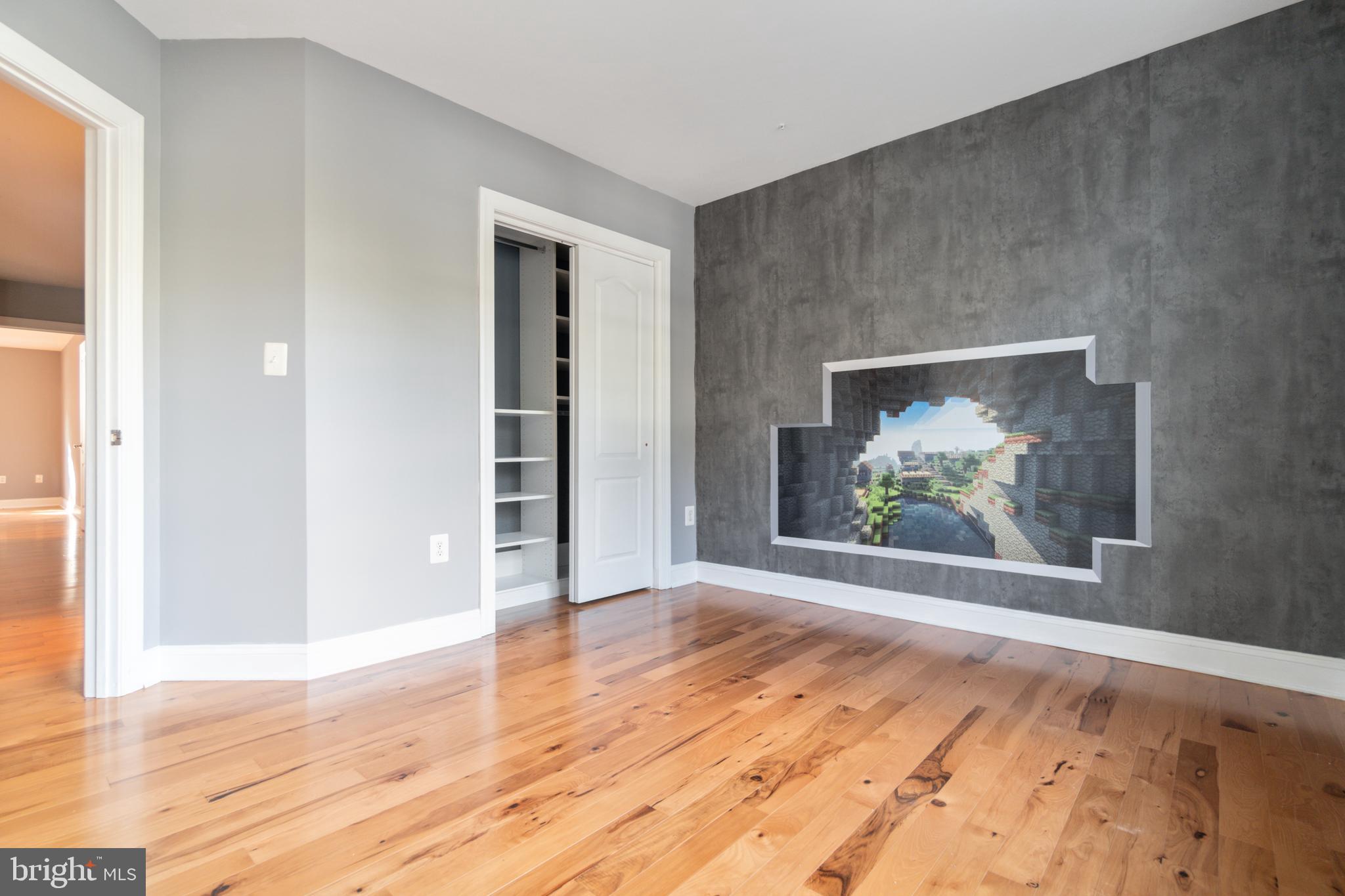 KENTLANDS - Residential