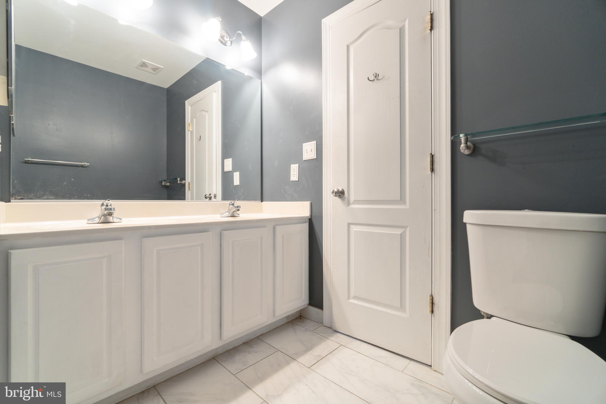 KENTLANDS - Residential