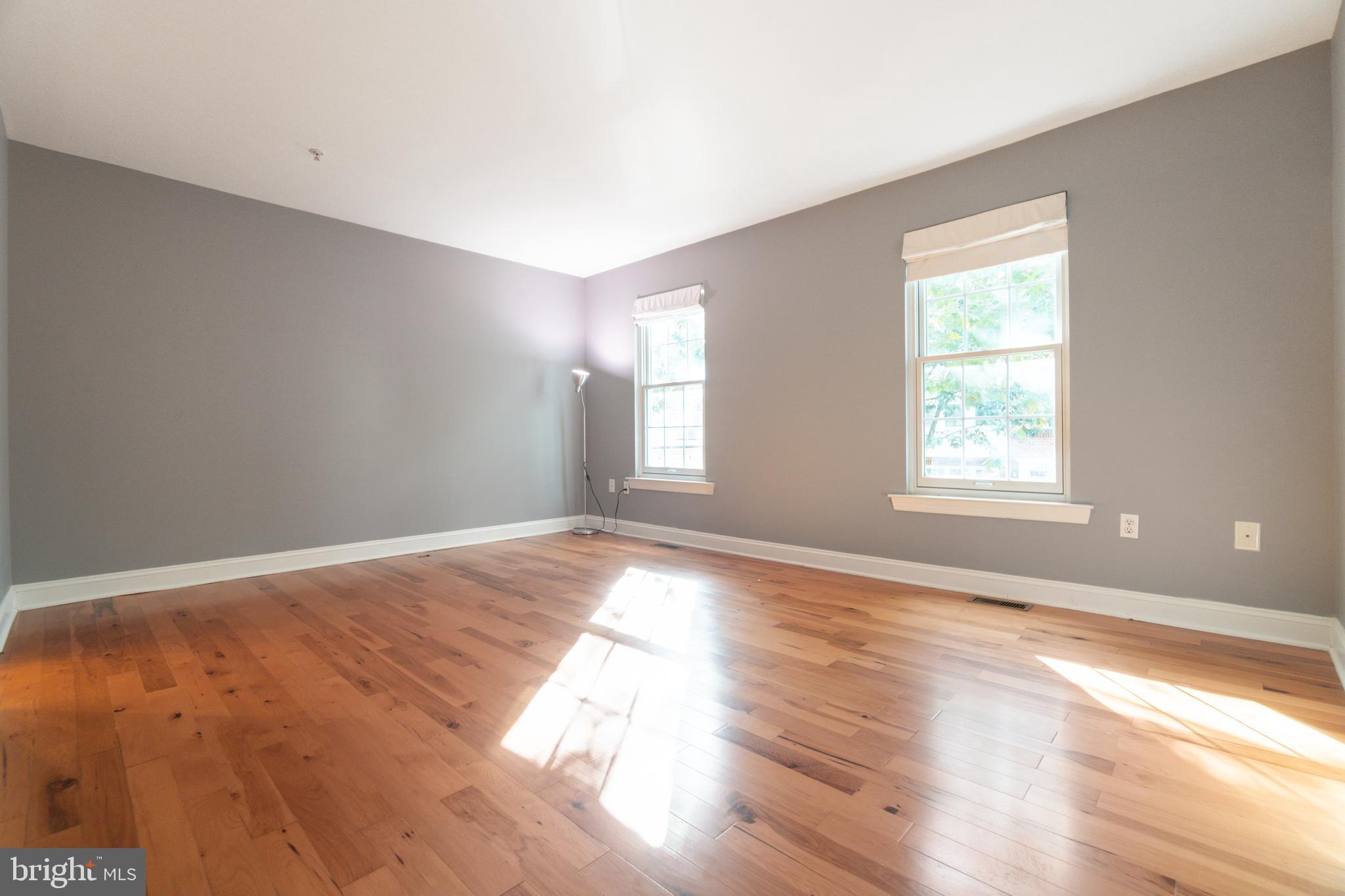 KENTLANDS - Residential