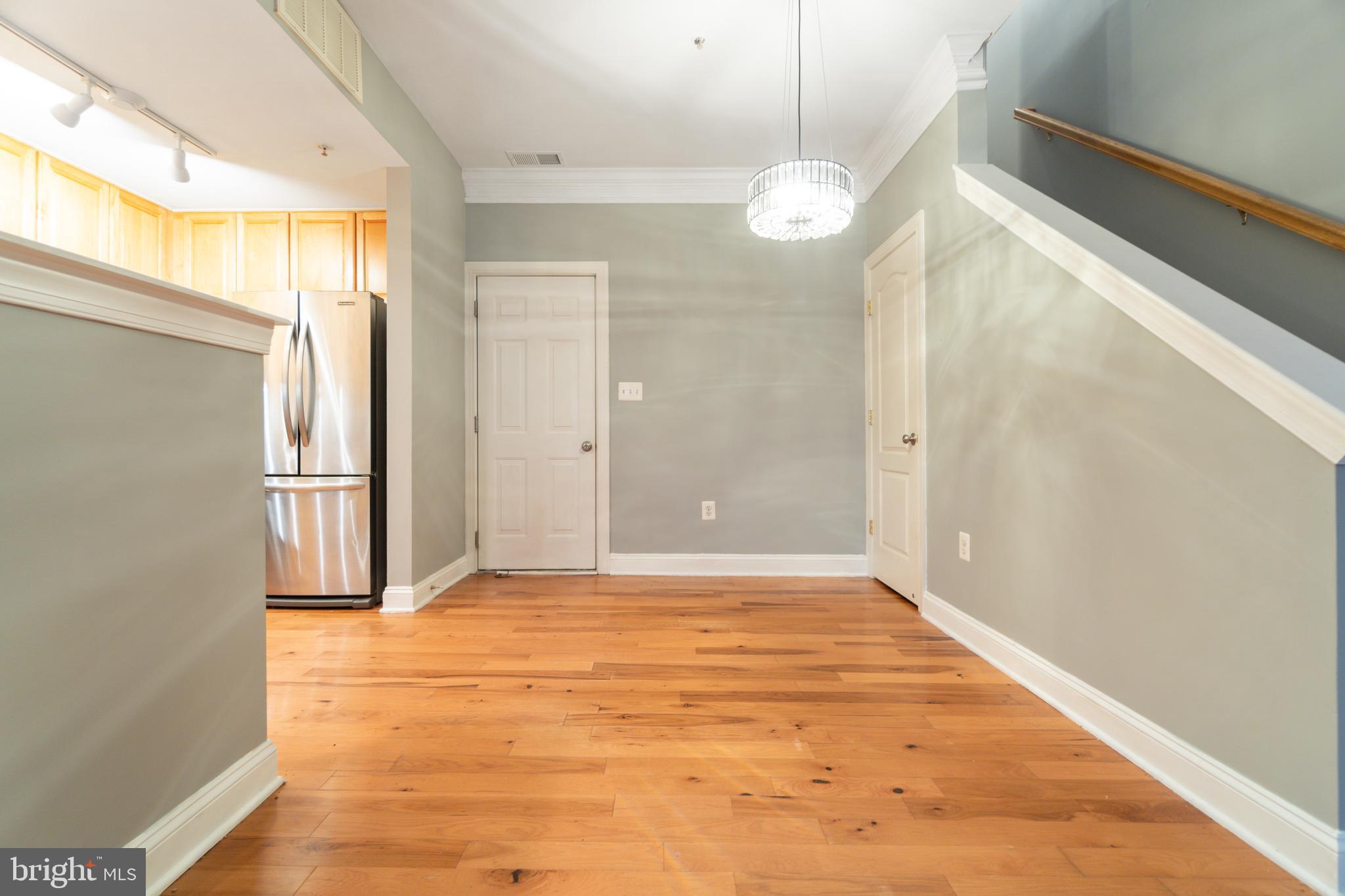 KENTLANDS - Residential