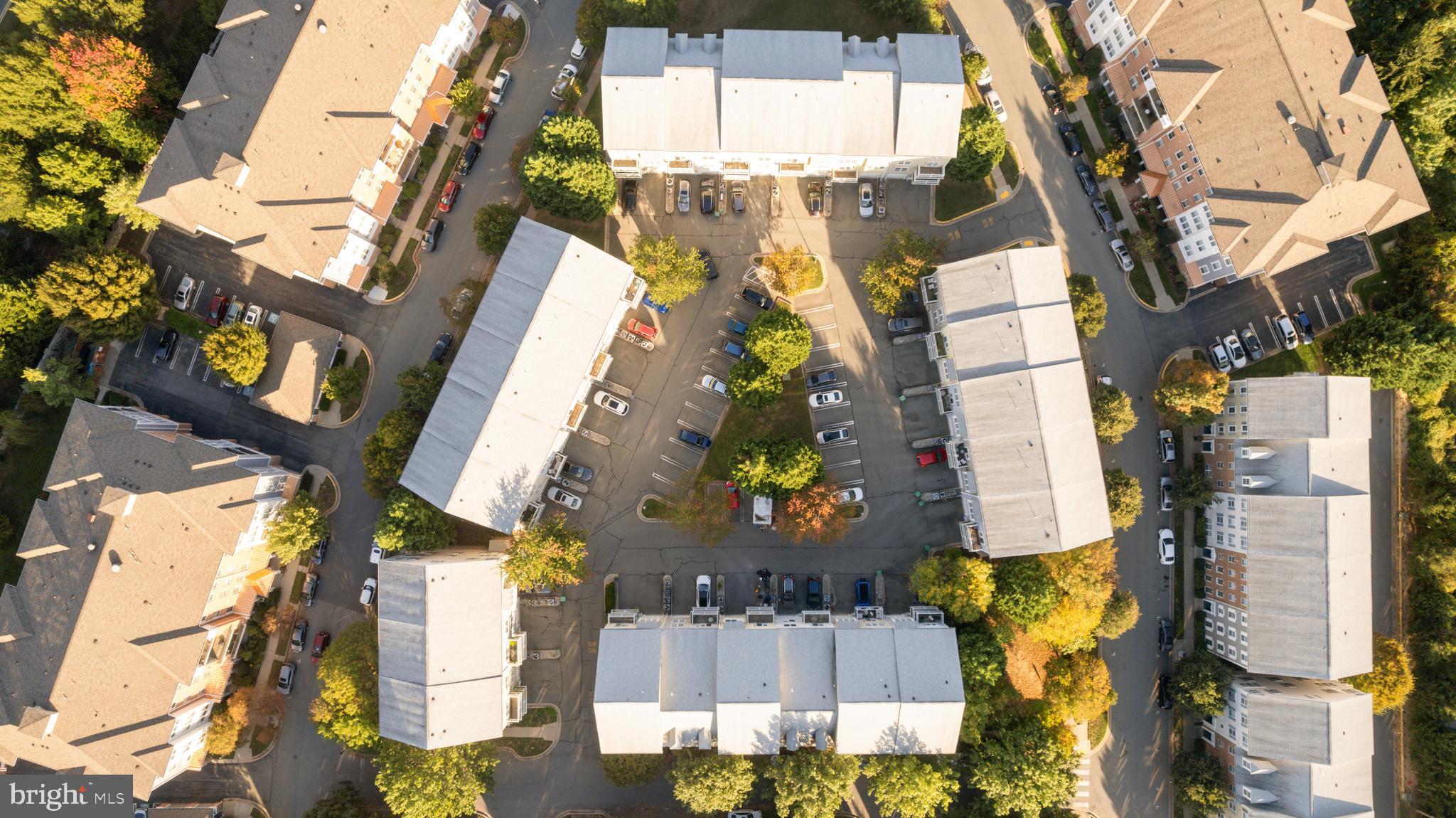 KENTLANDS - Residential