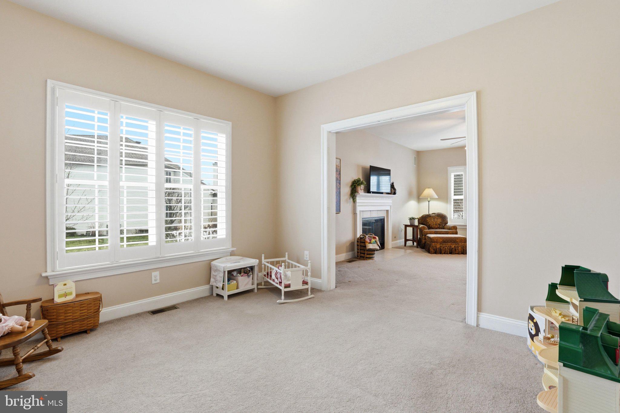 HILLTOWN CHASE - Residential