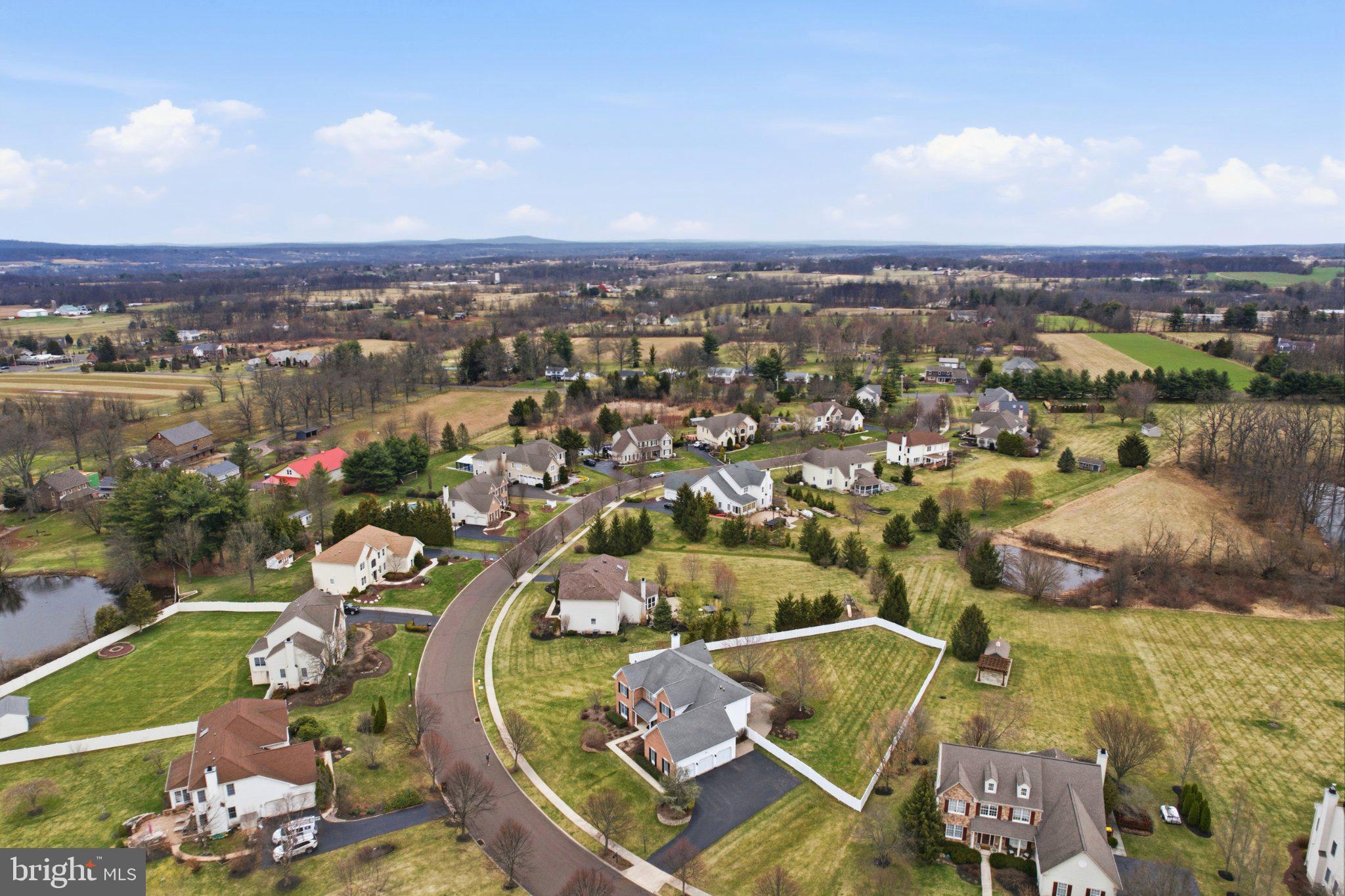 HILLTOWN CHASE - Residential