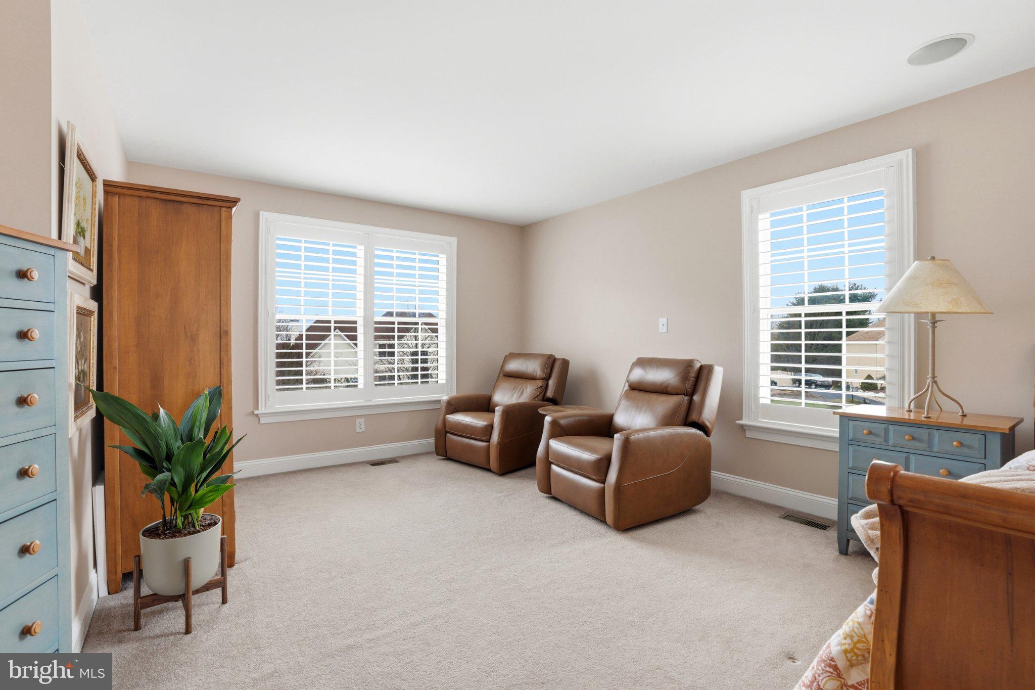 HILLTOWN CHASE - Residential