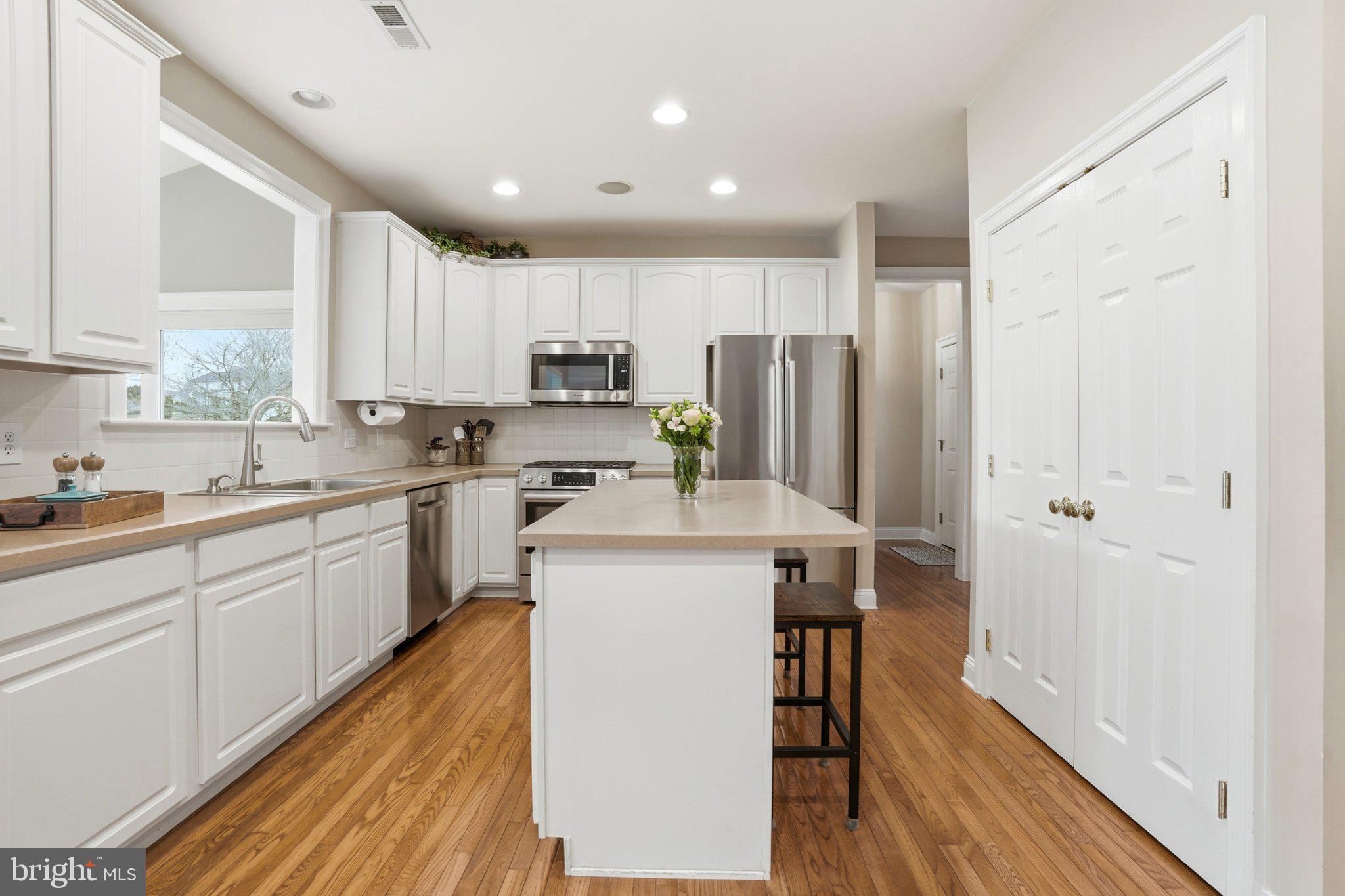 HILLTOWN CHASE - Residential