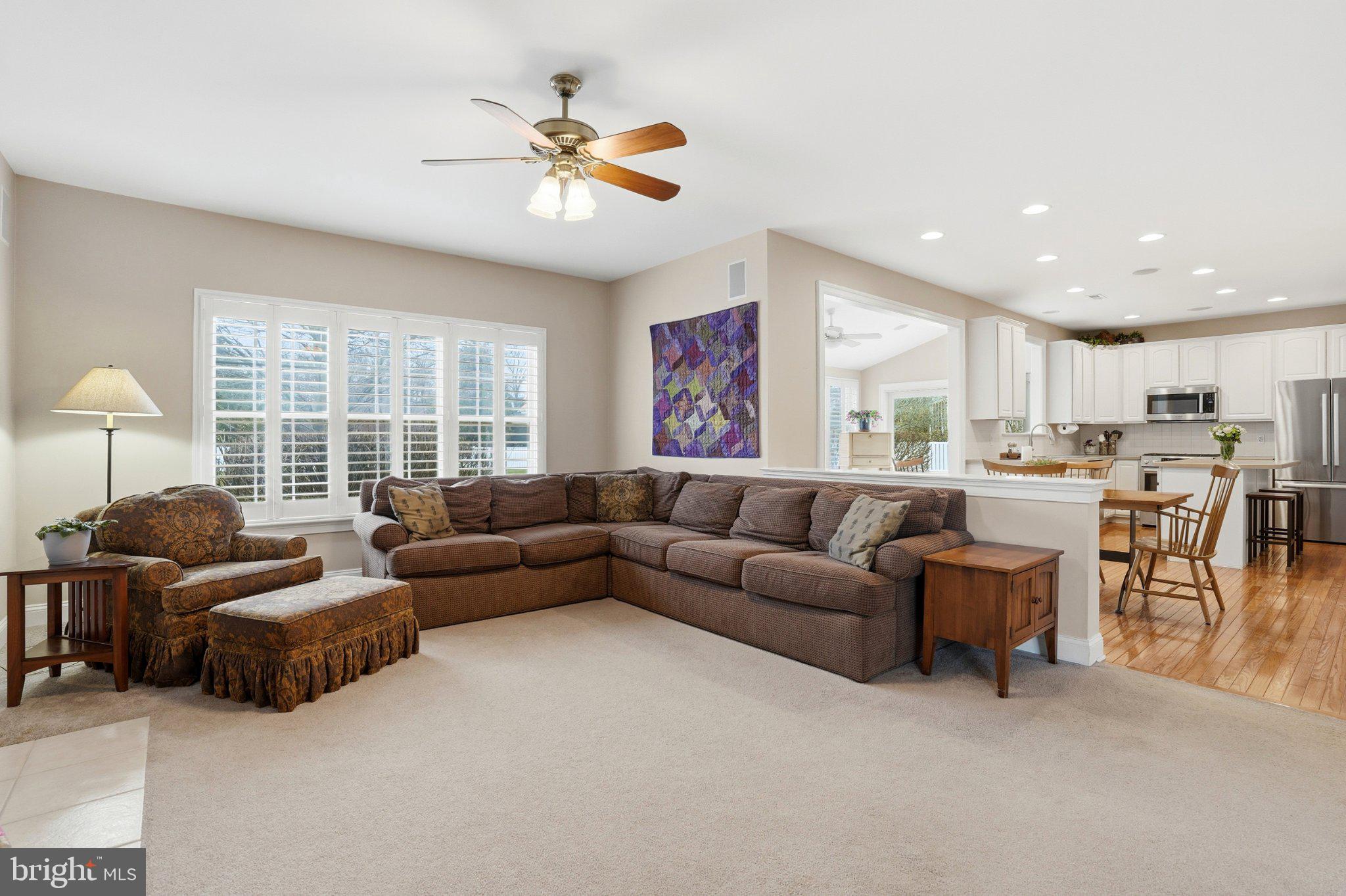 HILLTOWN CHASE - Residential