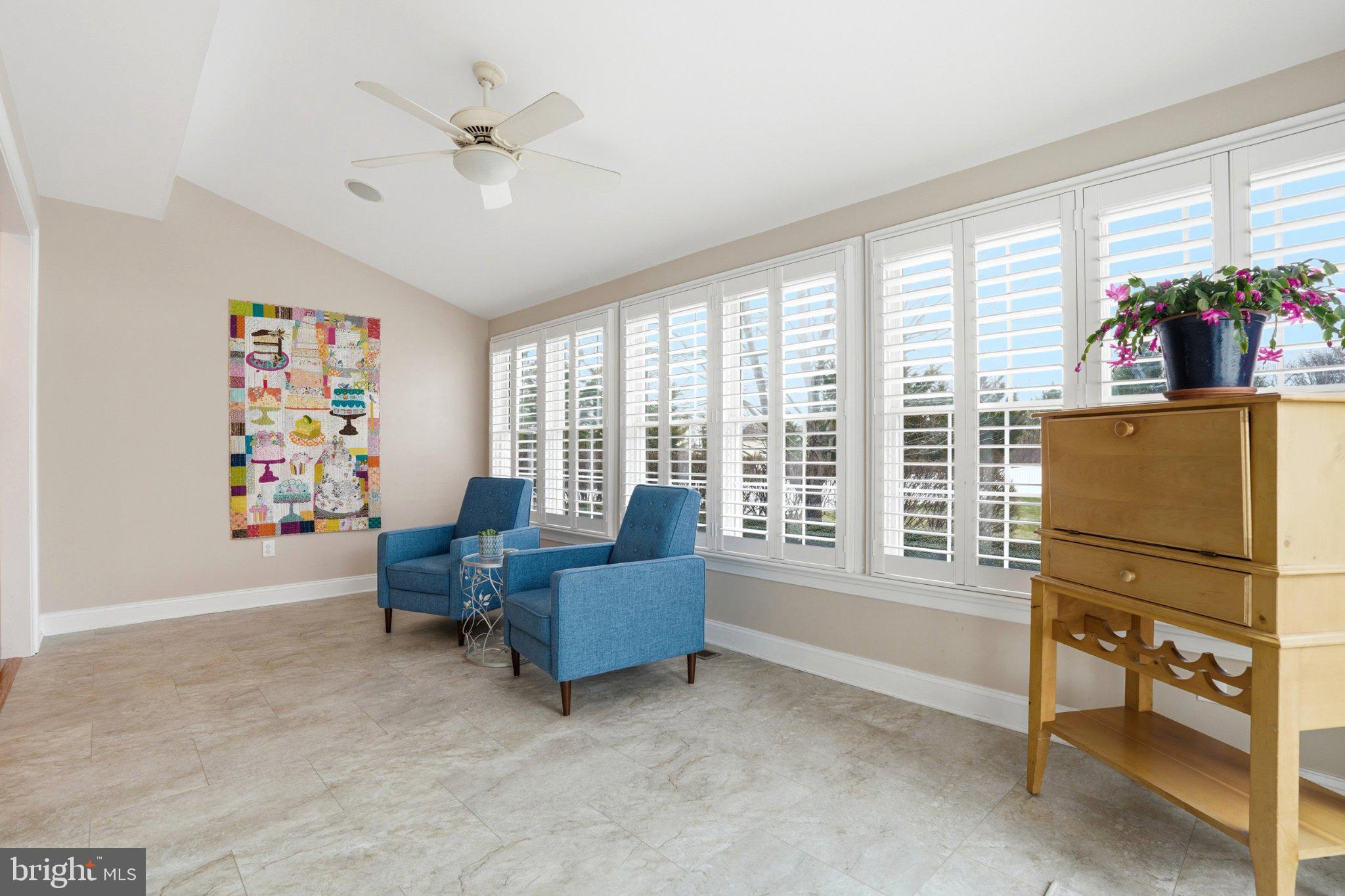 HILLTOWN CHASE - Residential