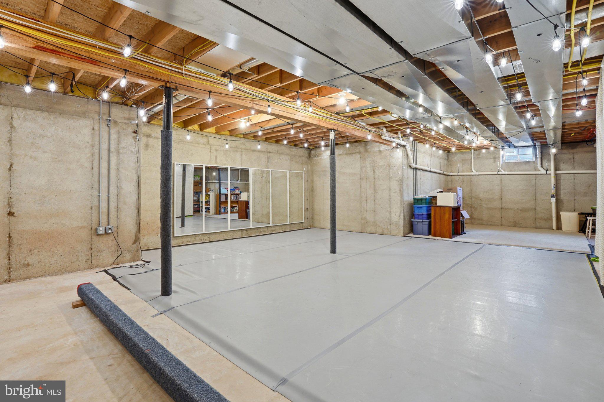 HILLTOWN CHASE - Residential