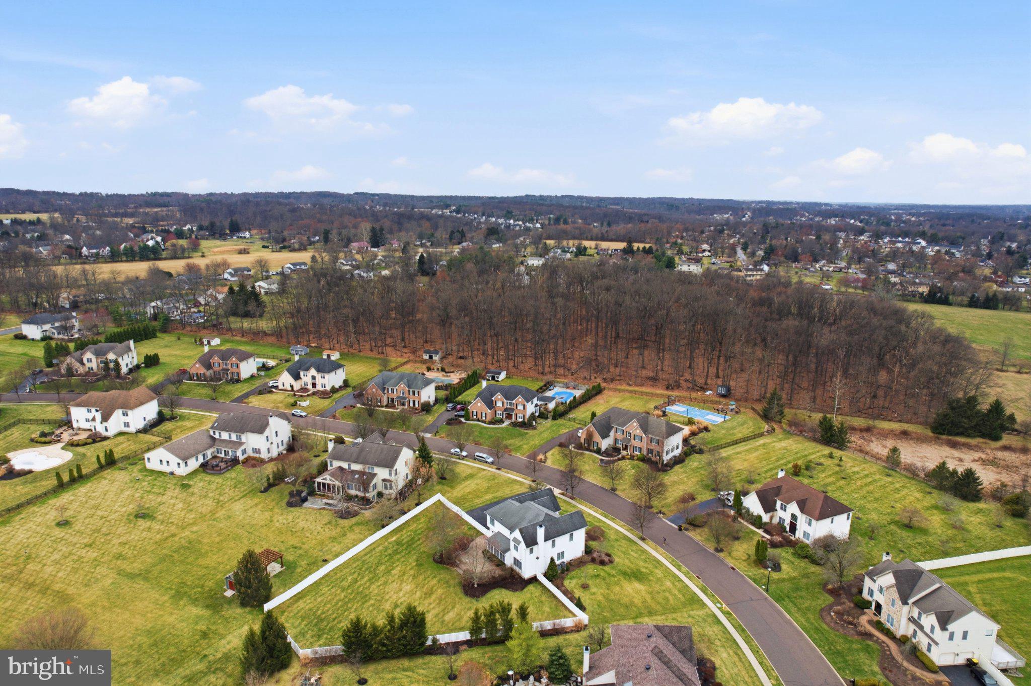 HILLTOWN CHASE - Residential