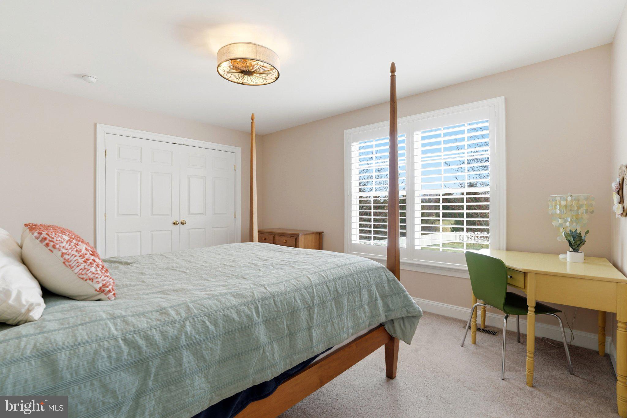 HILLTOWN CHASE - Residential