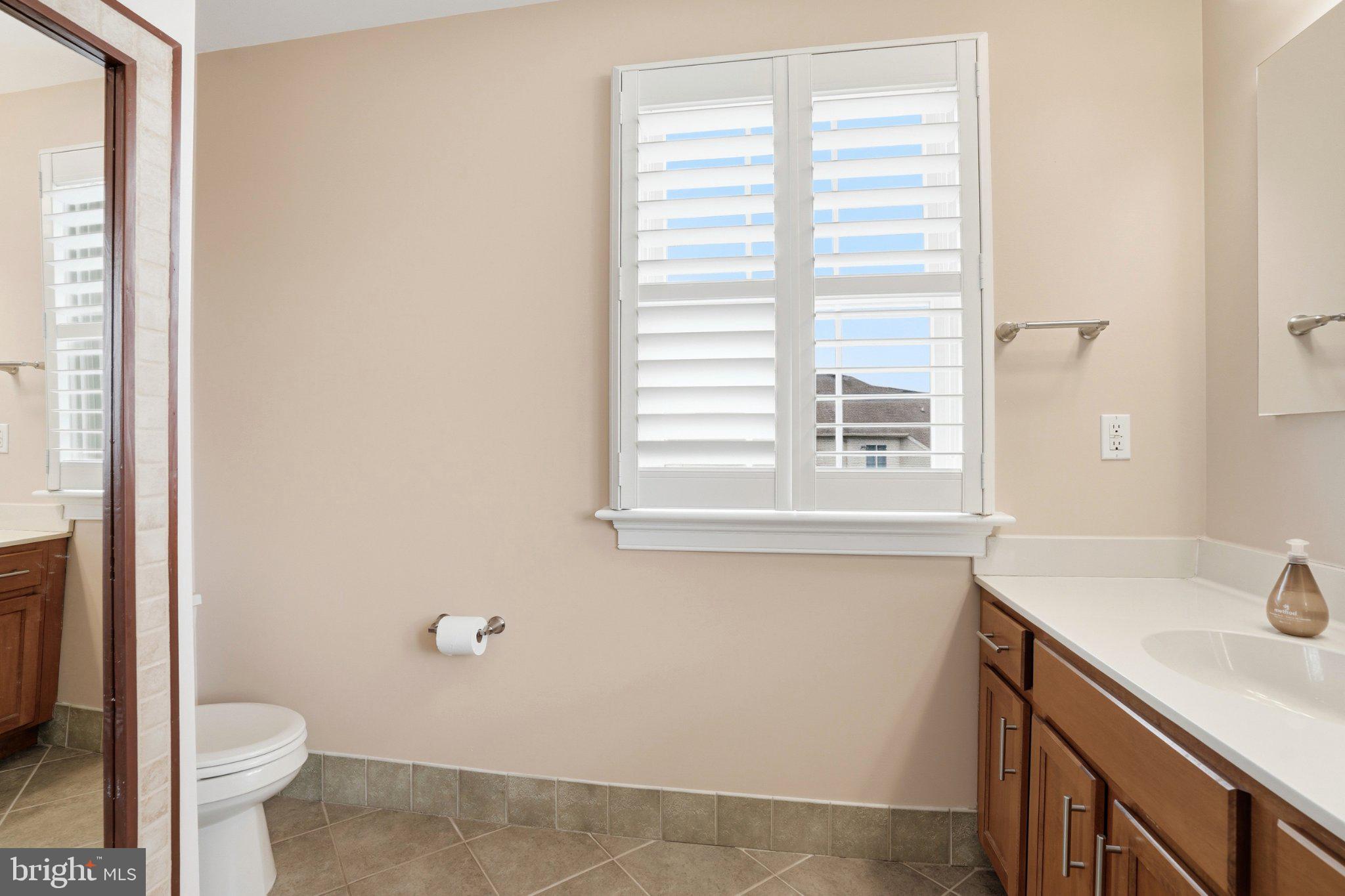 HILLTOWN CHASE - Residential