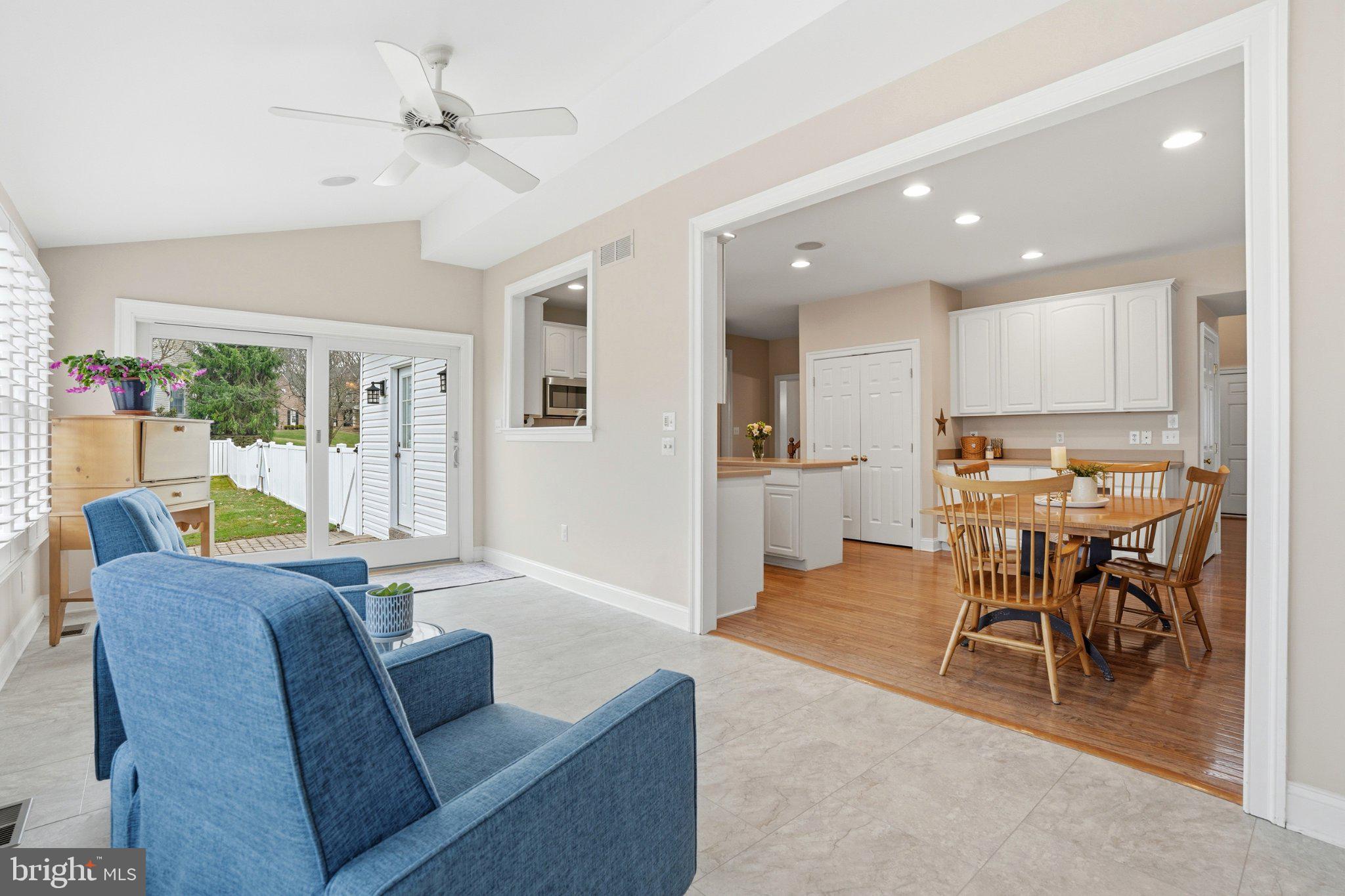 HILLTOWN CHASE - Residential