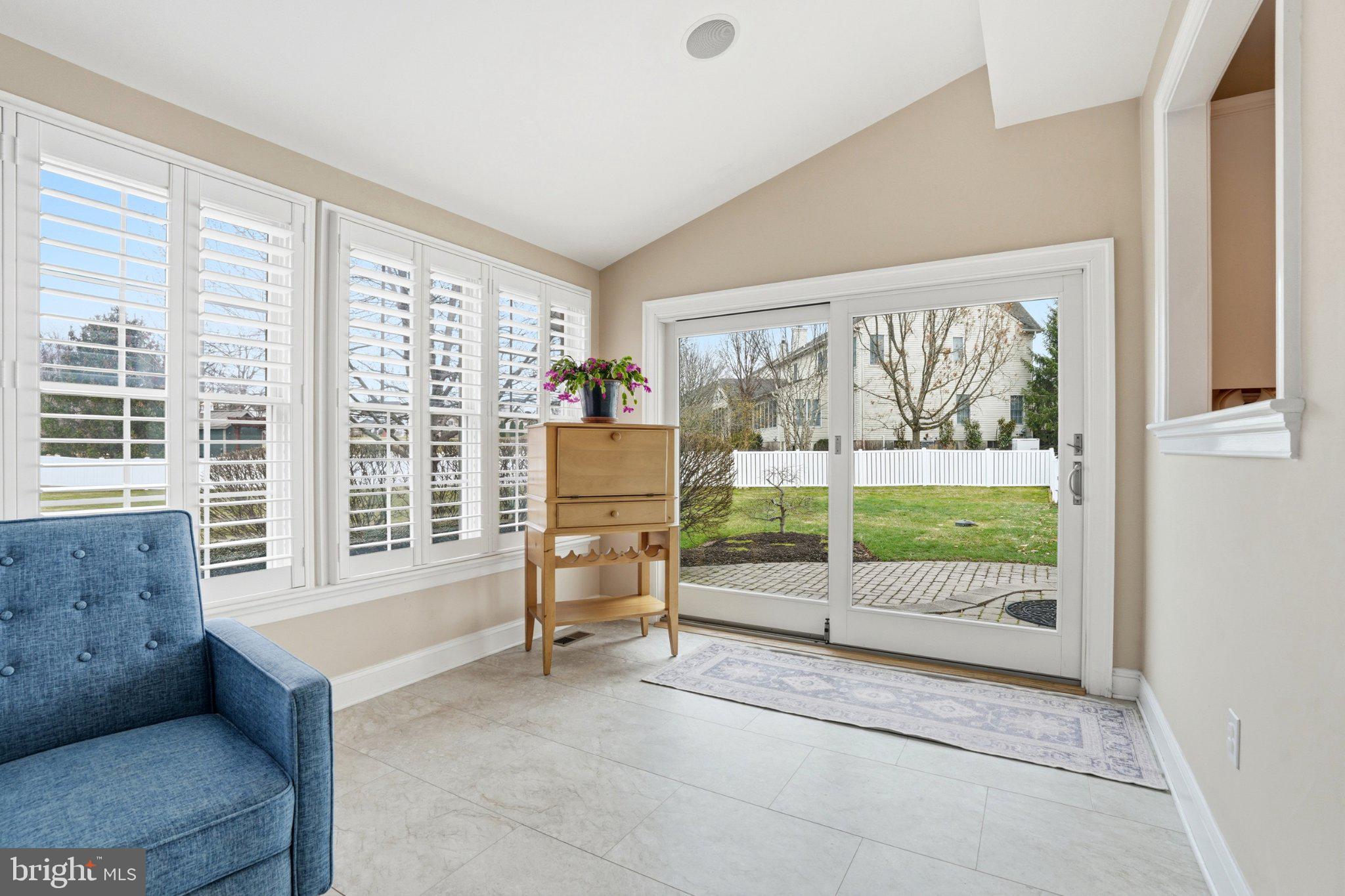 HILLTOWN CHASE - Residential