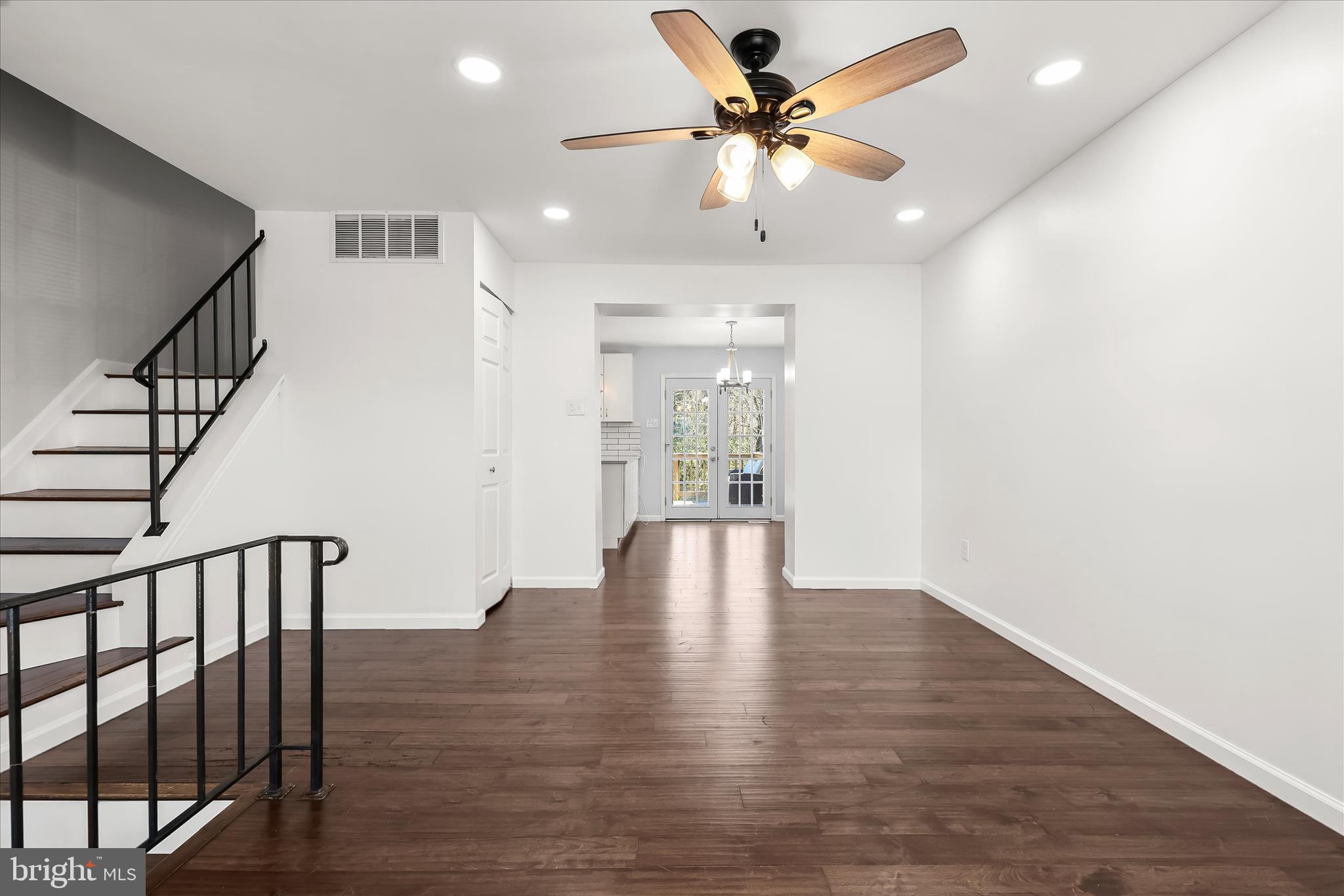 CARROLL CREST - Residential