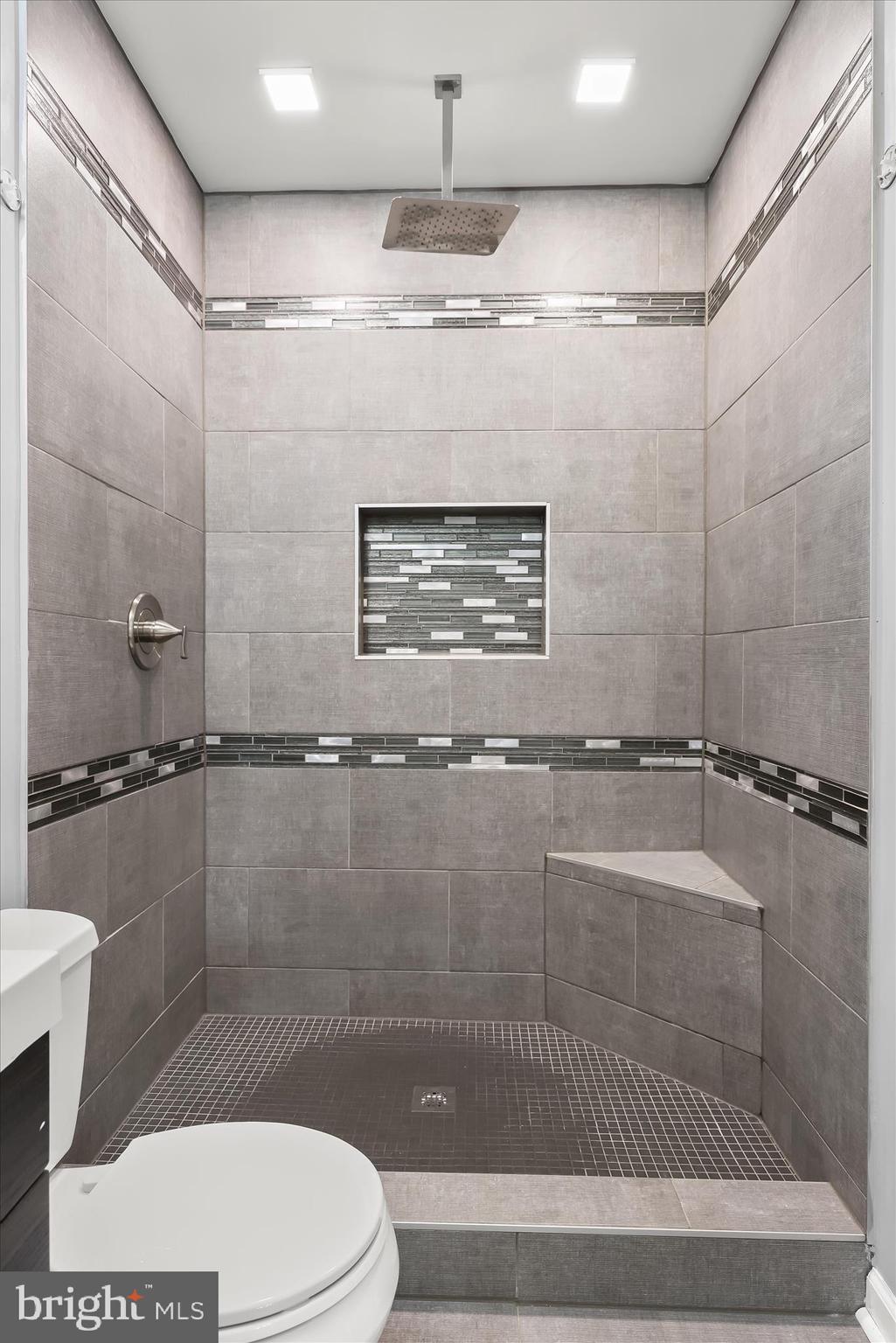 CARROLL CREST - Residential