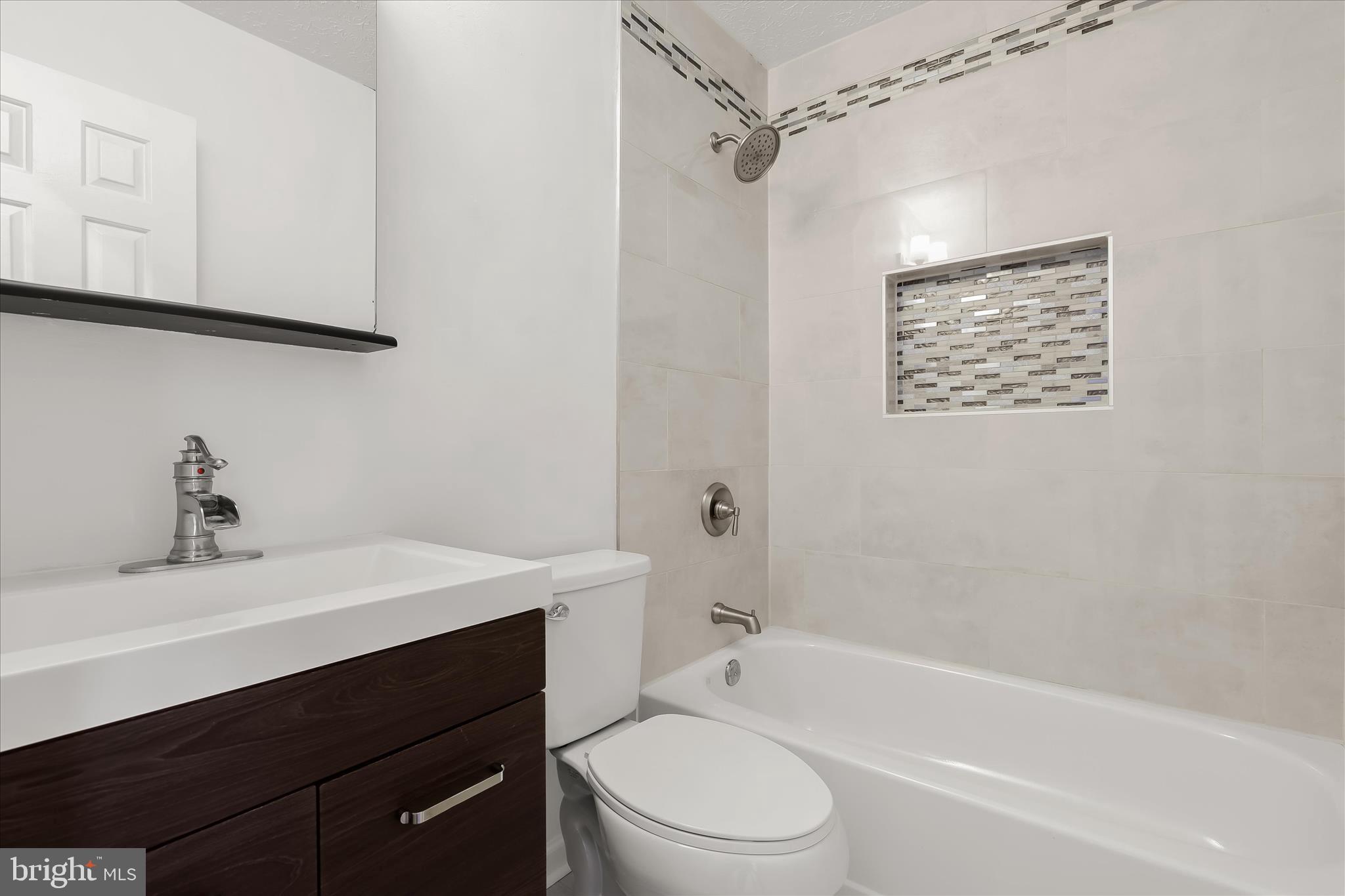 CARROLL CREST - Residential