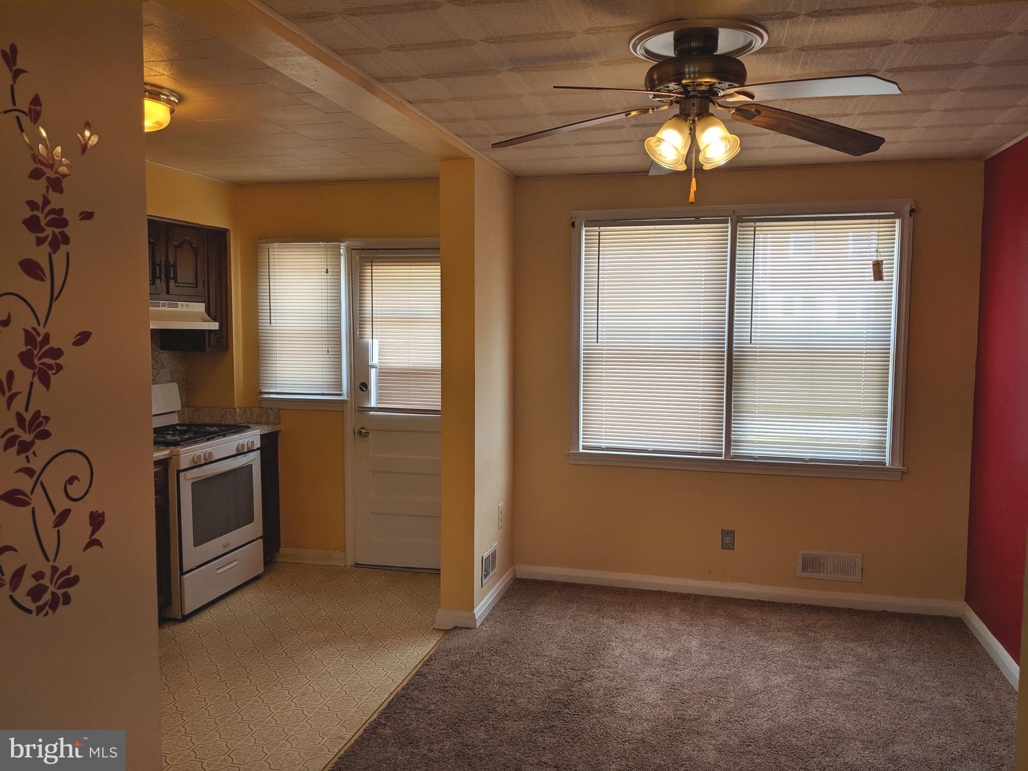 EASTWOOD - Residential