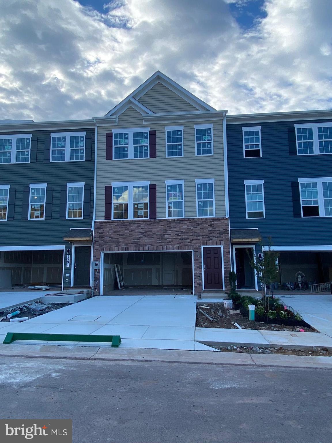 TUSCARORA CREEK - Residential