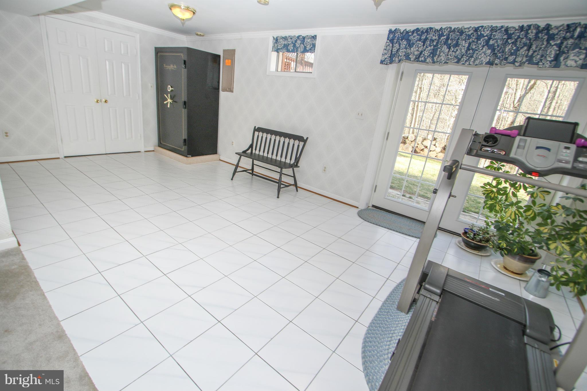 MOCKINGBIRD RIDGE - Residential