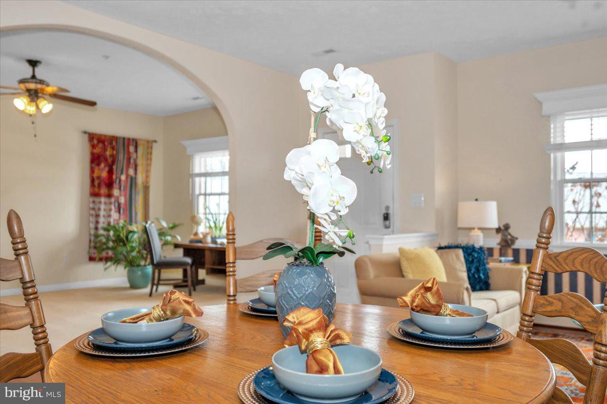 SUMMERLAND MANOR - Residential